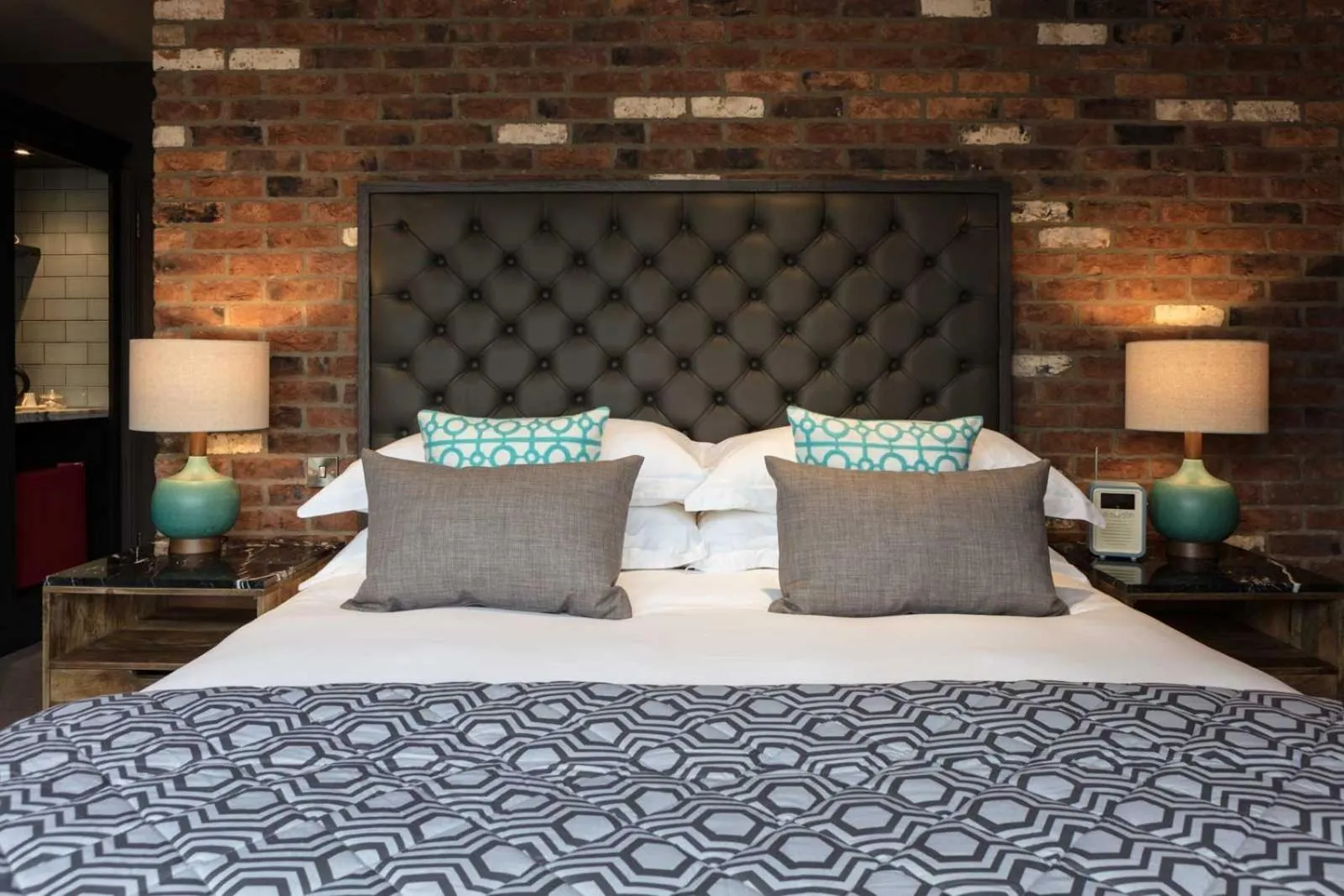 Photo of the whole room, Bed in The Driftwood Bexhill