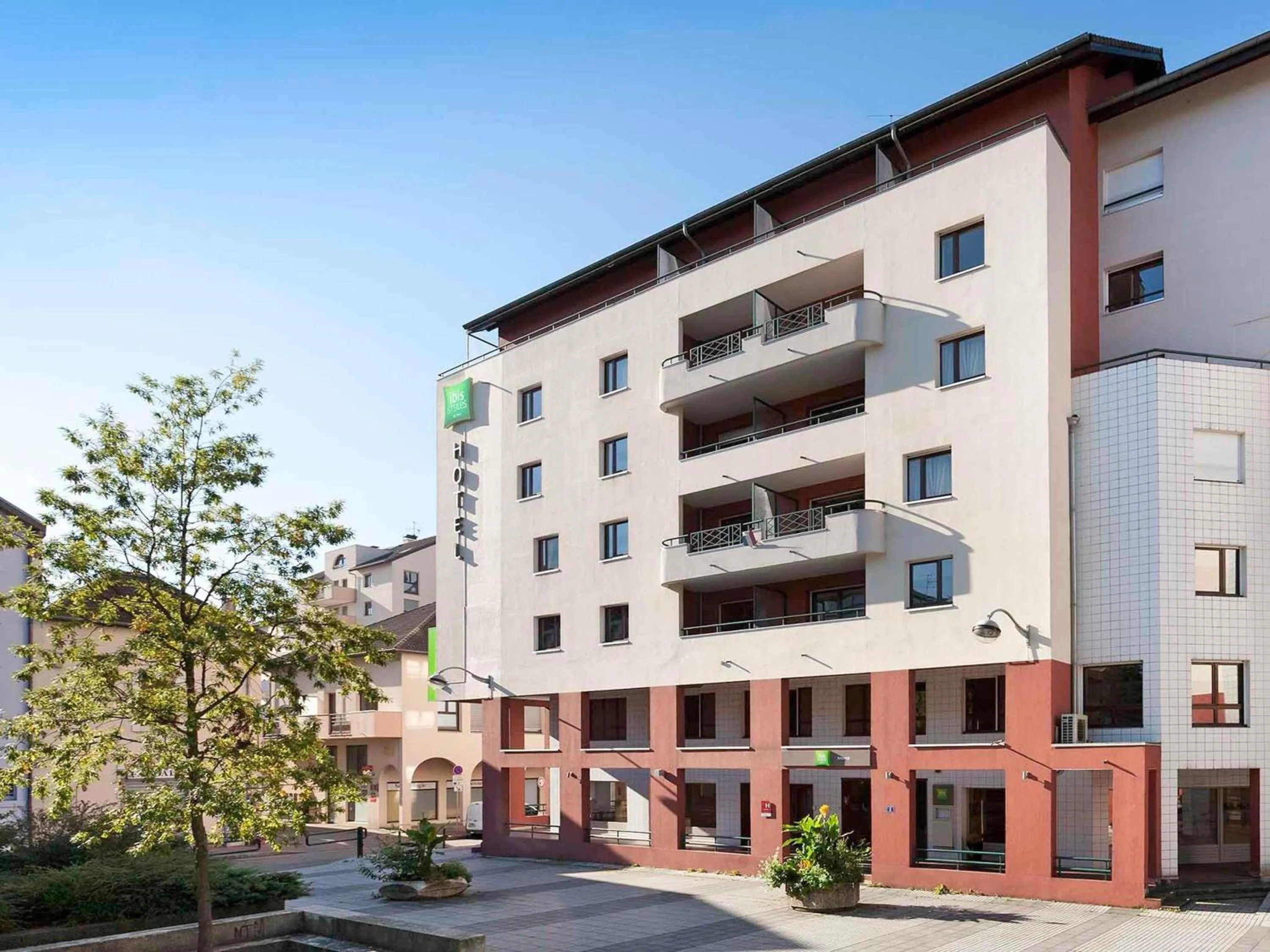 Property building in ibis Styles Annecy Centre Gare