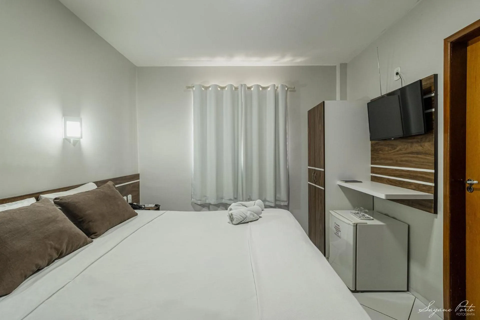 Bed in Schalom Hotel