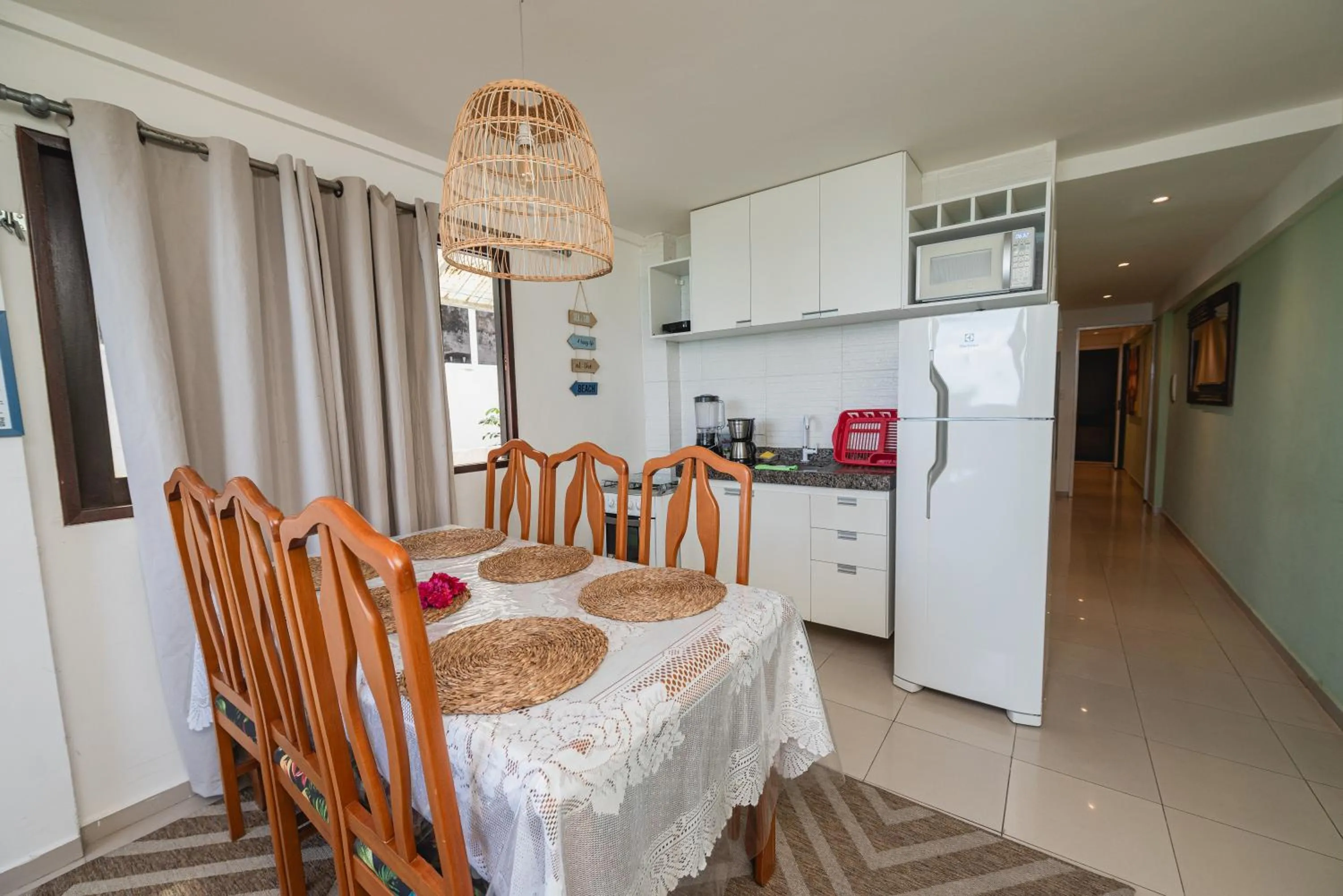 Kitchen or kitchenette in Apartamentos Natal Ponta Negra Vista Espetacular para o Mar