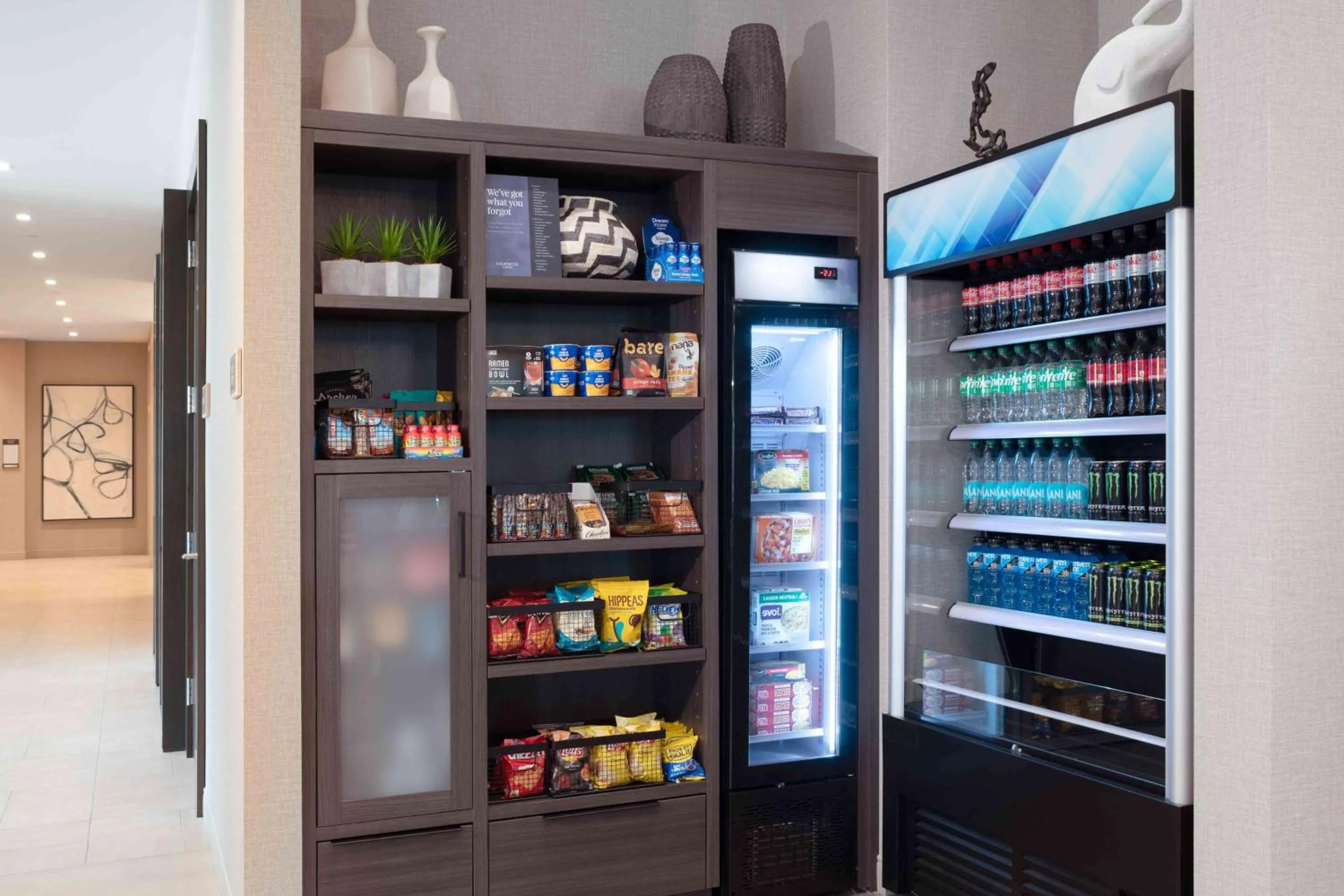 Restaurant/places to eat in Homewood Suites By Hilton Boston Logan Airport Chelsea