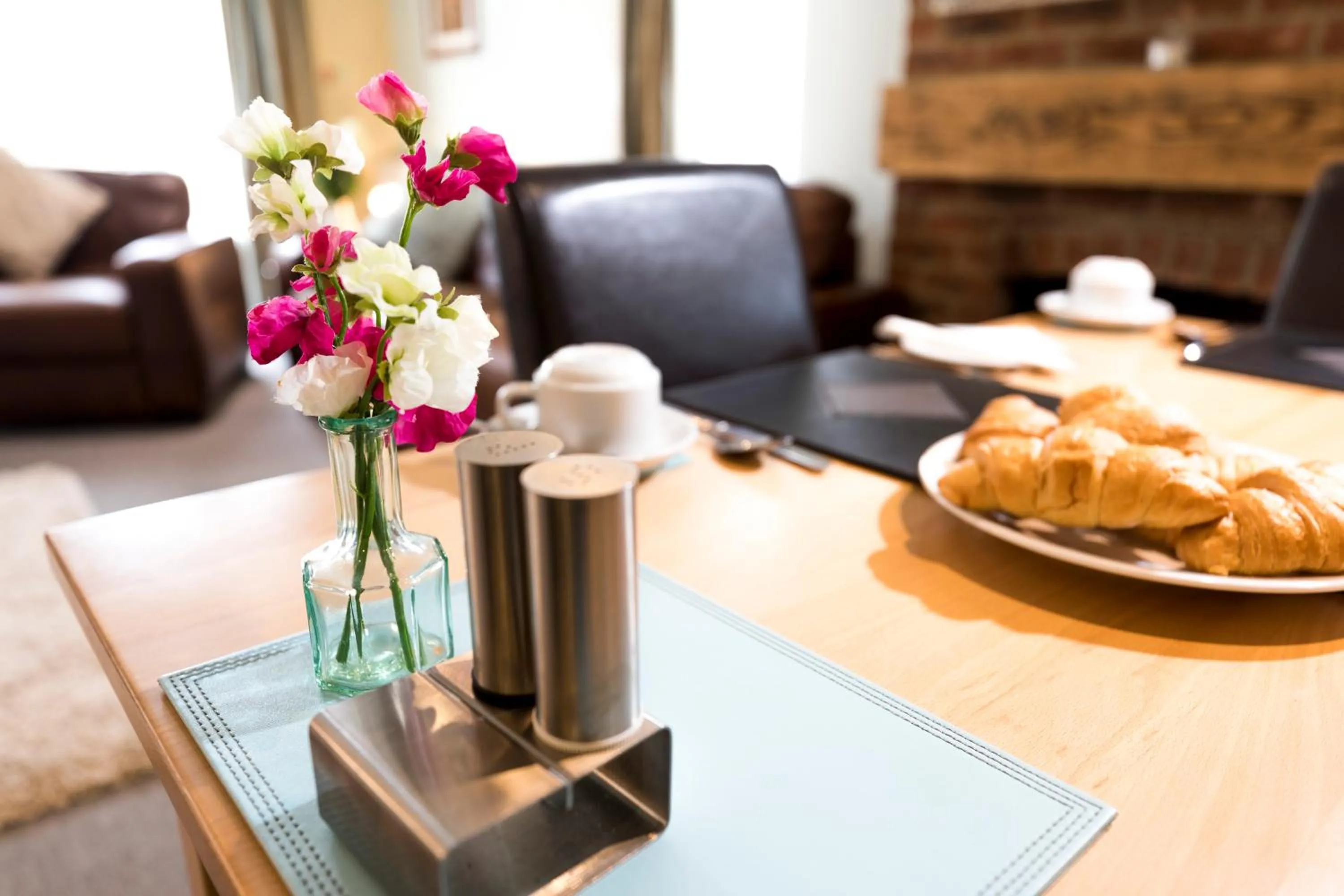 Continental breakfast in Abbeyfield Lodge