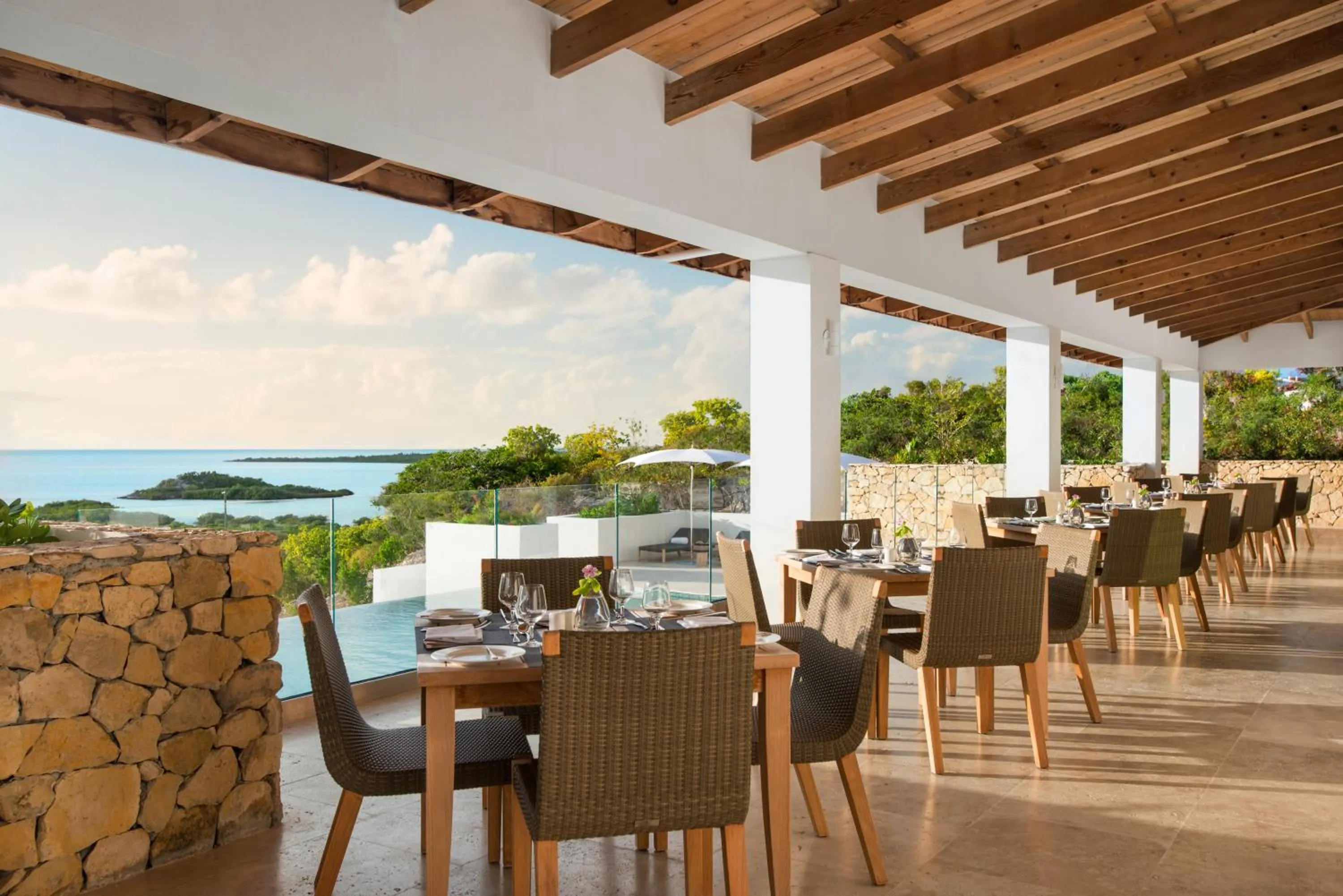 Restaurant/places to eat in Sailrock South Caicos, Small Luxury Hotels of the World