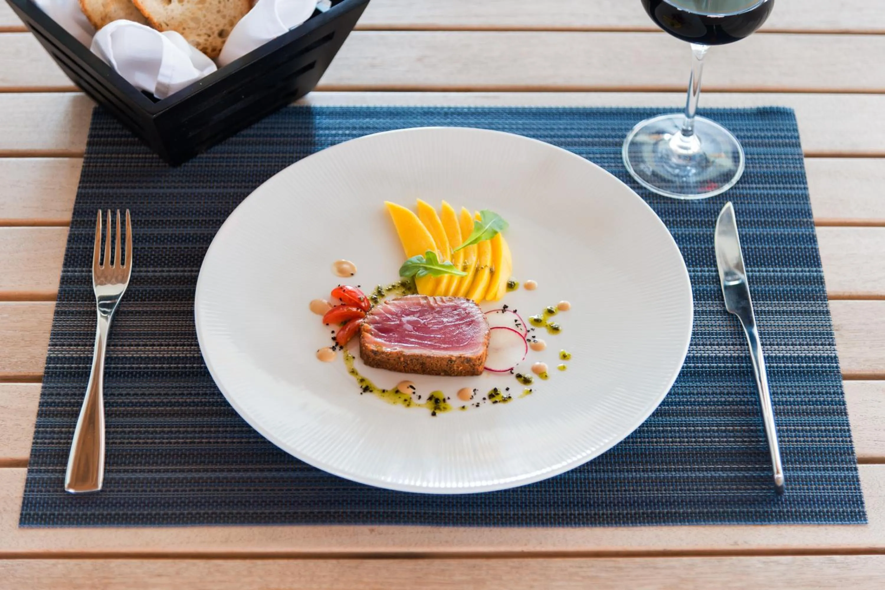 Restaurant/places to eat in Sailrock South Caicos, Small Luxury Hotels of the World