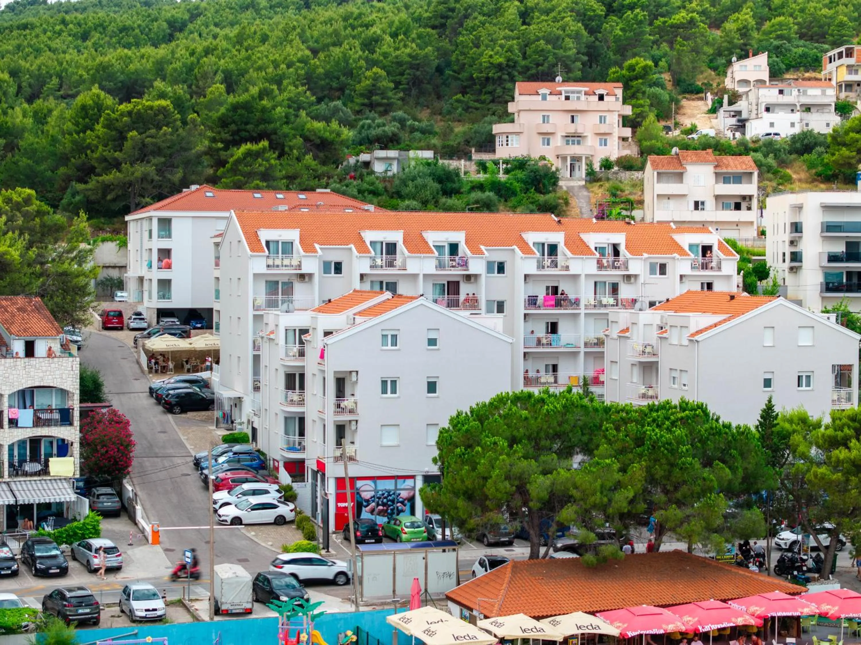 Property building in Villa Malo More