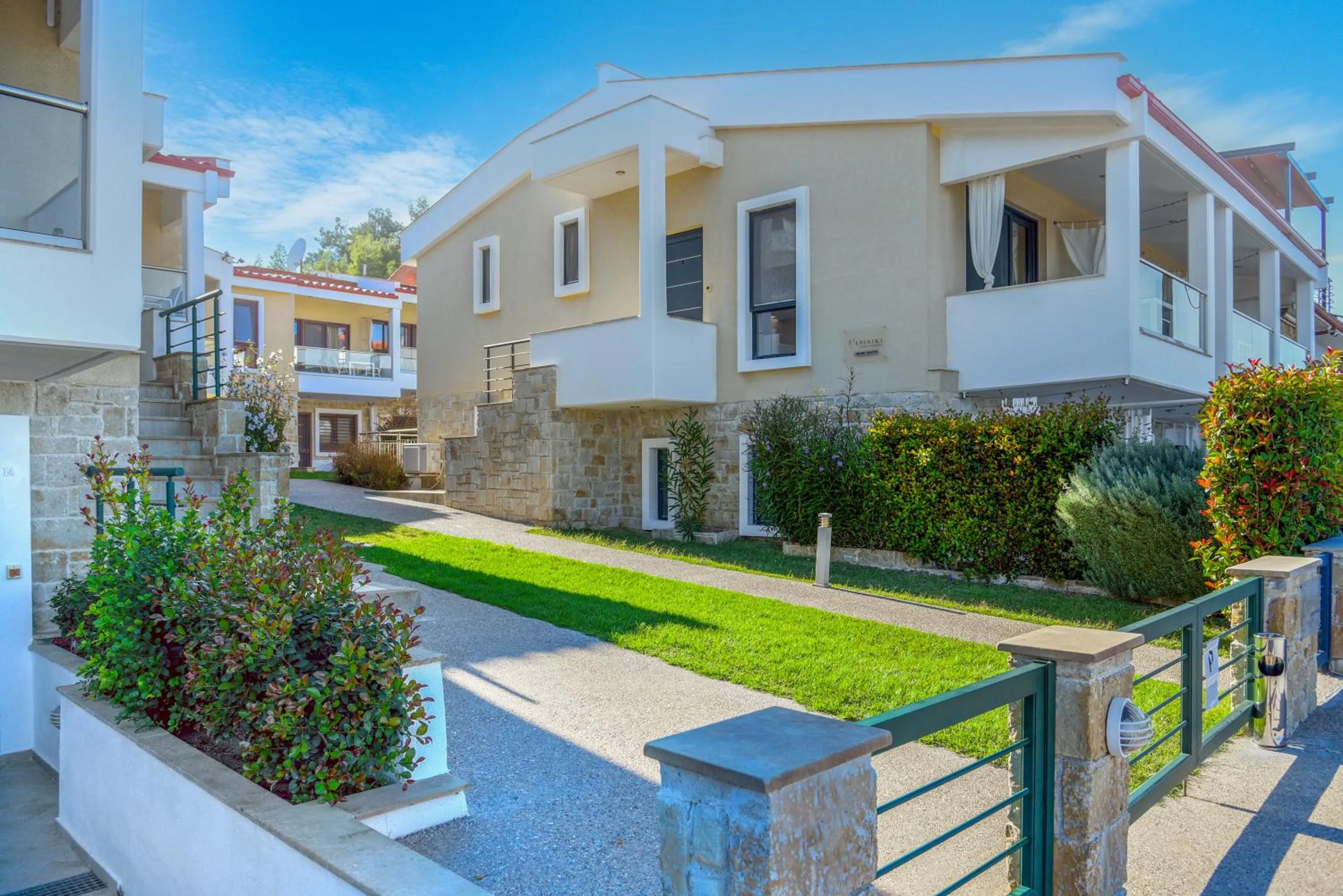 Elpiniki Luxury Apartments
