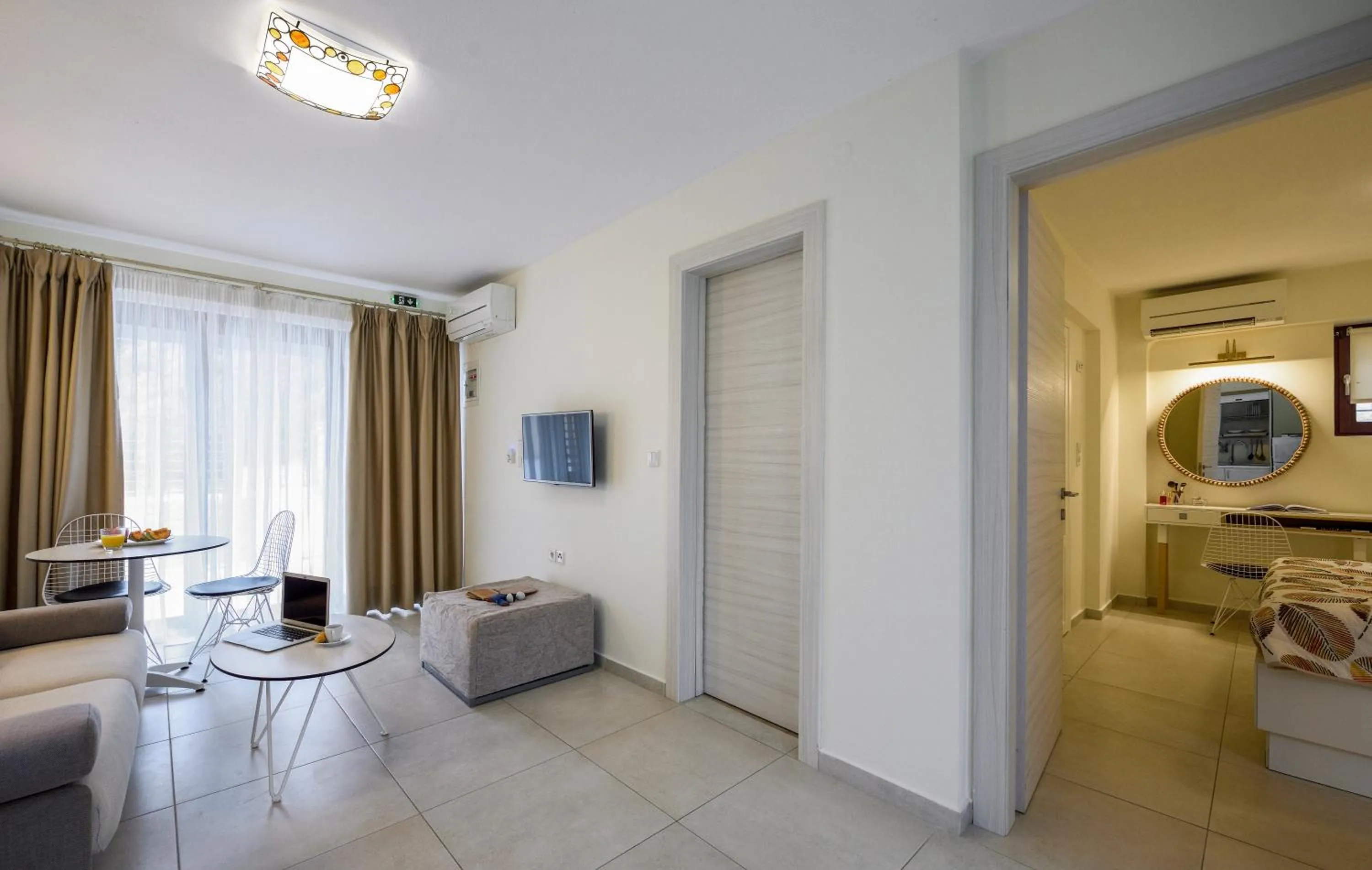 TV and multimedia in Elpiniki Luxury Apartments