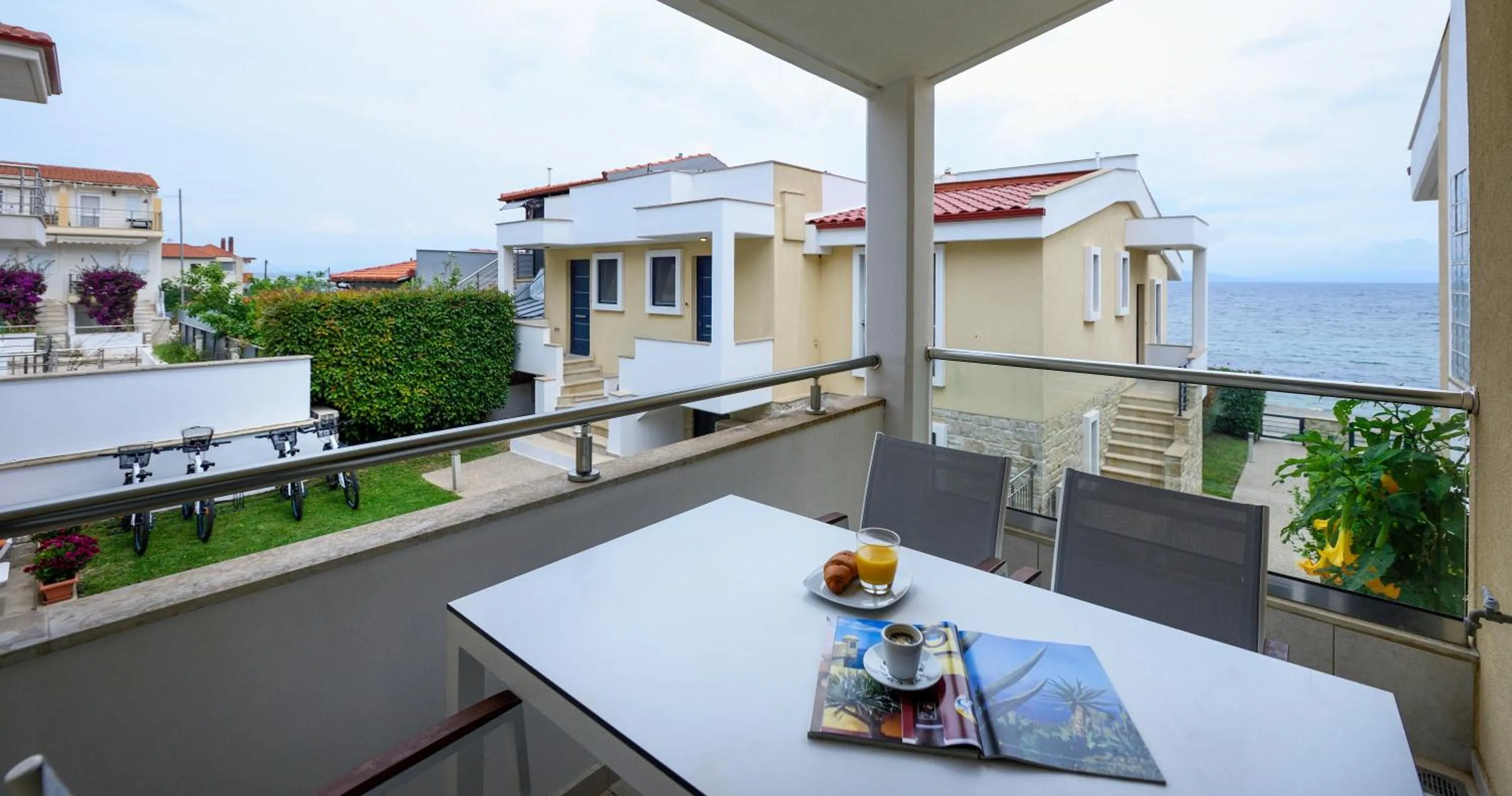 Patio in Elpiniki Luxury Apartments