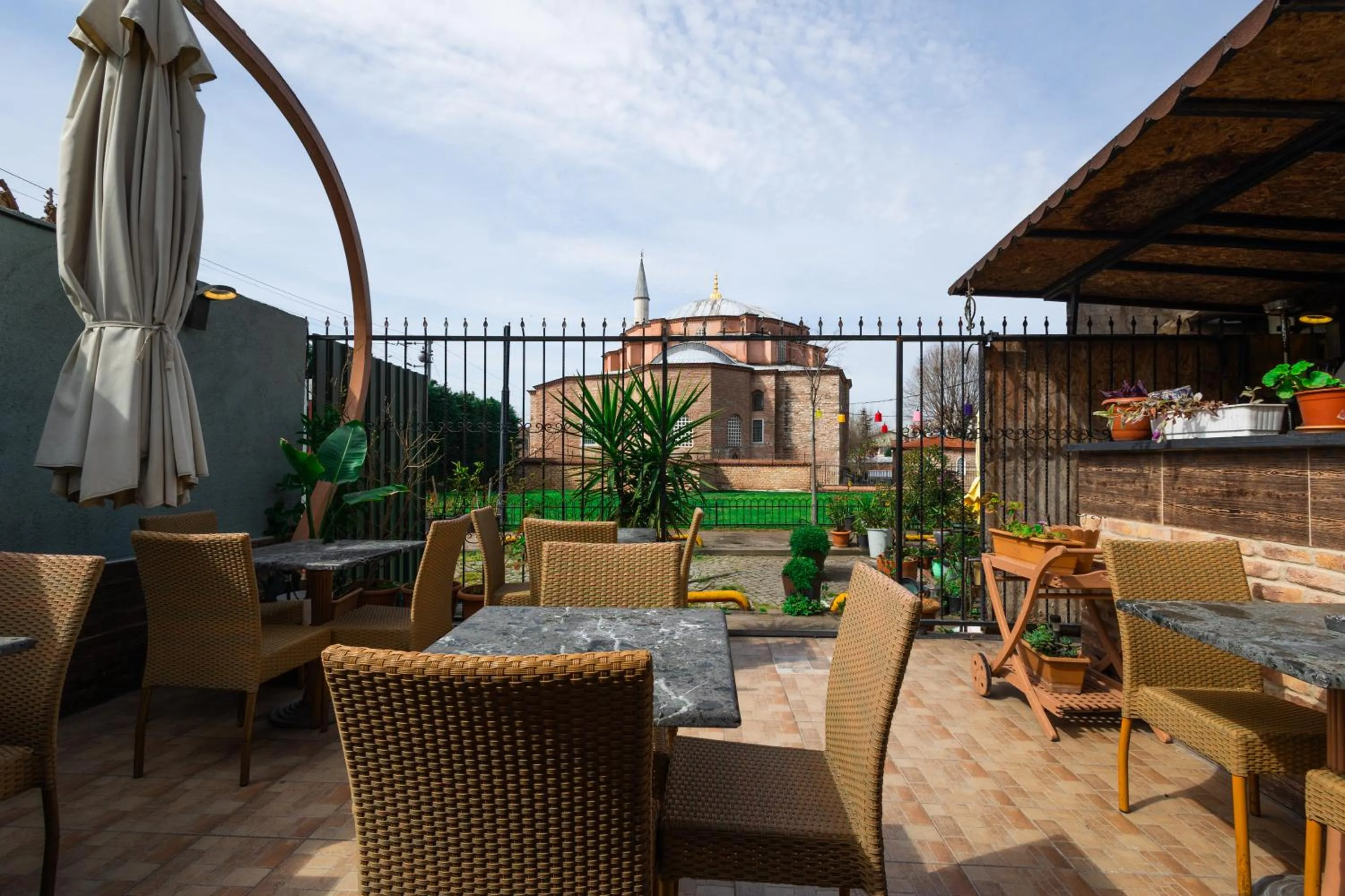 Restaurant/places to eat in Sultanahmet inn Hotel