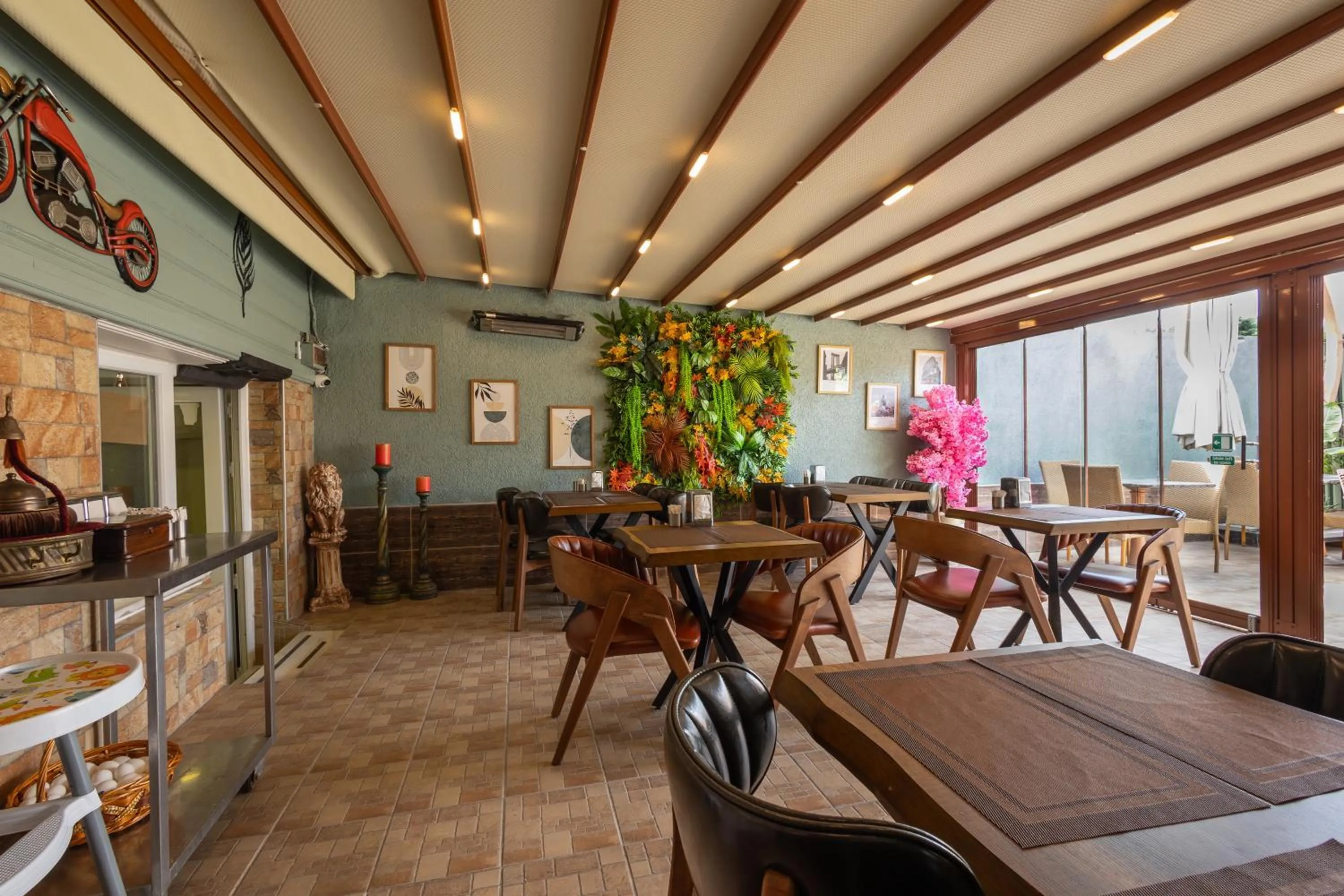 Restaurant/places to eat in Sultanahmet inn Hotel