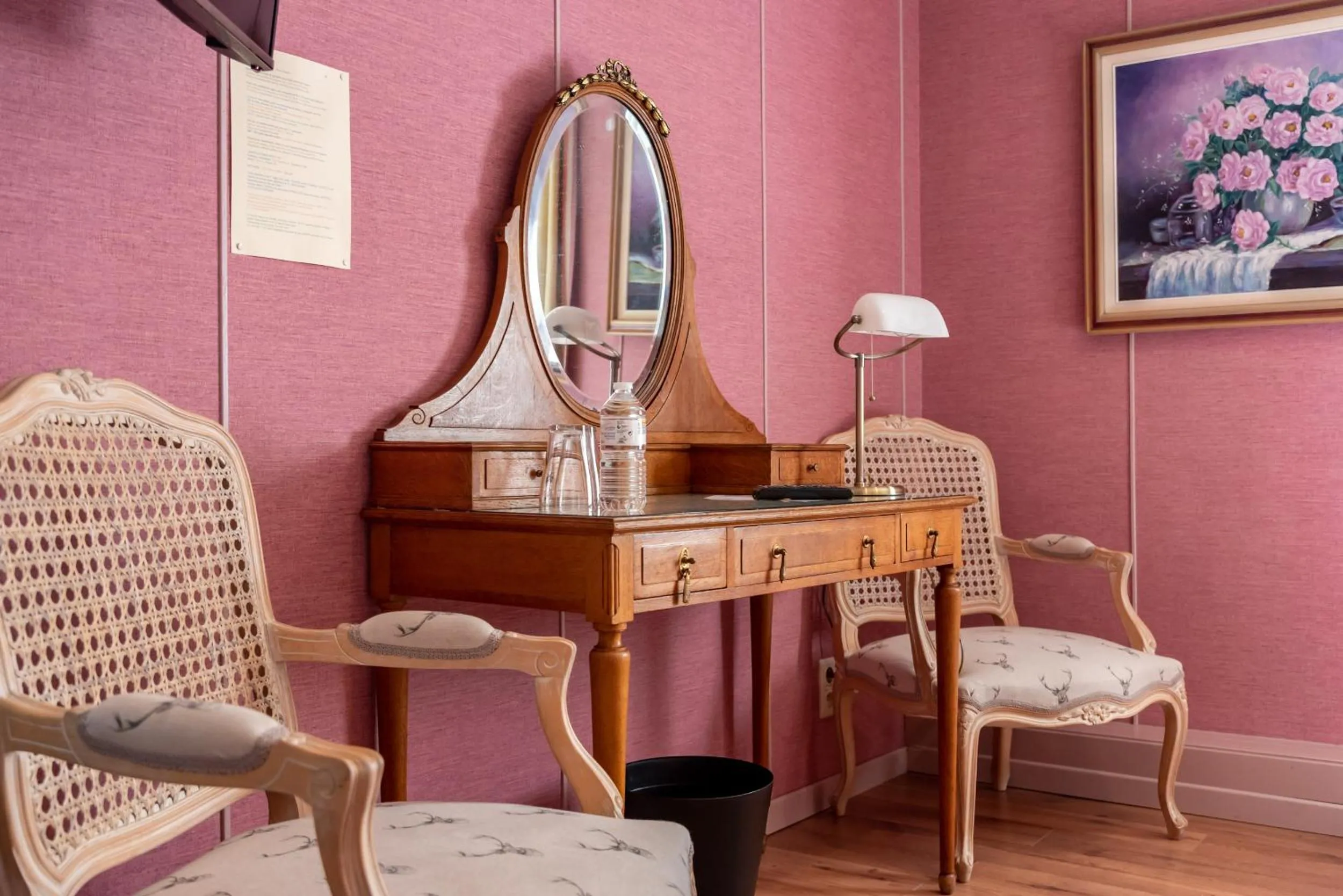 Decorative detail in Hôtel Le Cor de Chasse