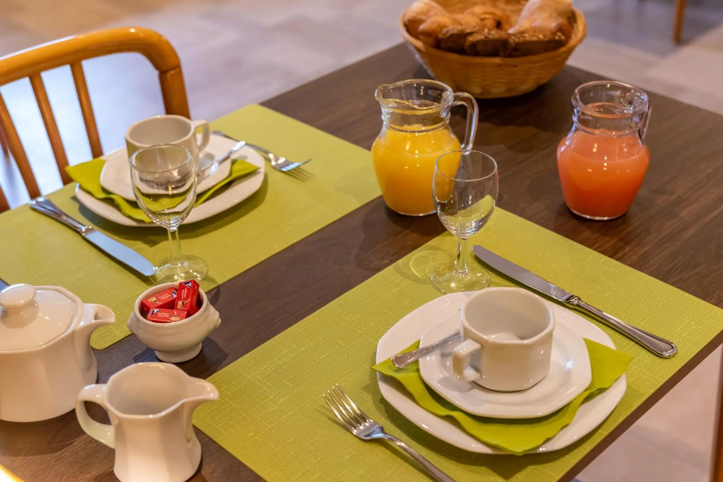 Continental breakfast in Hôtel Le Cor de Chasse