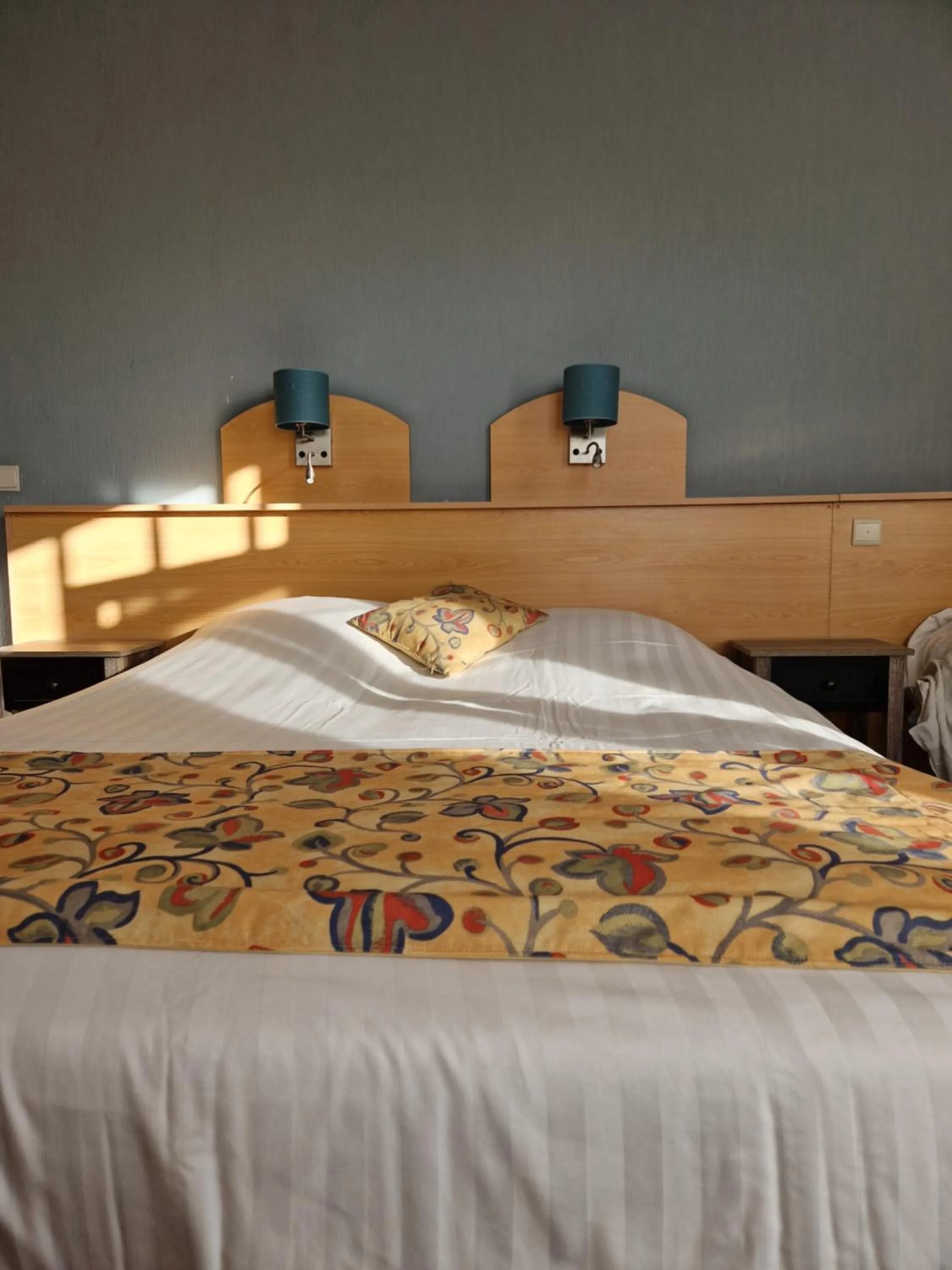 Bedroom, Bed in Hotel Montana