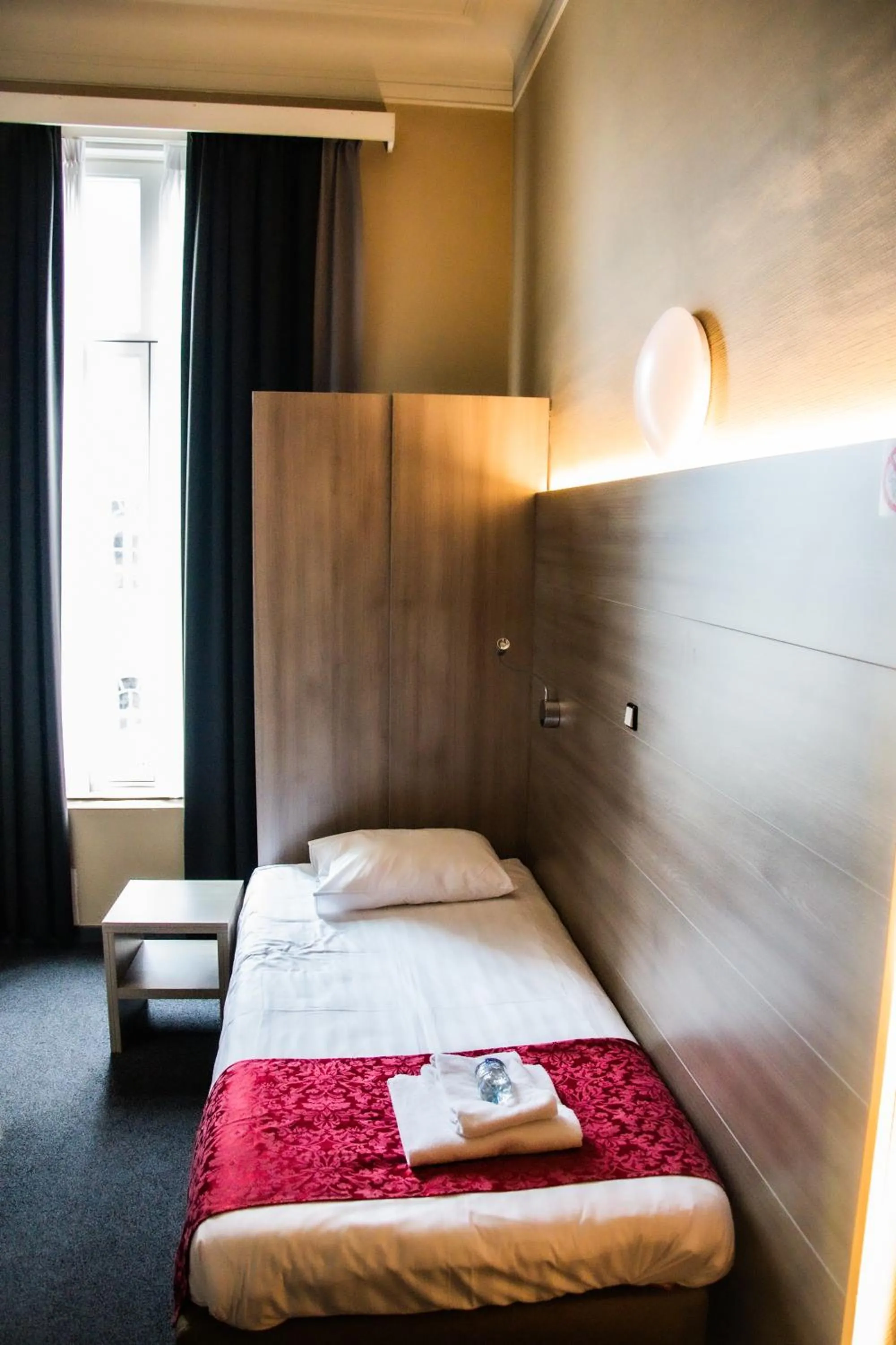 Bedroom, Bed in Hotel Industrie