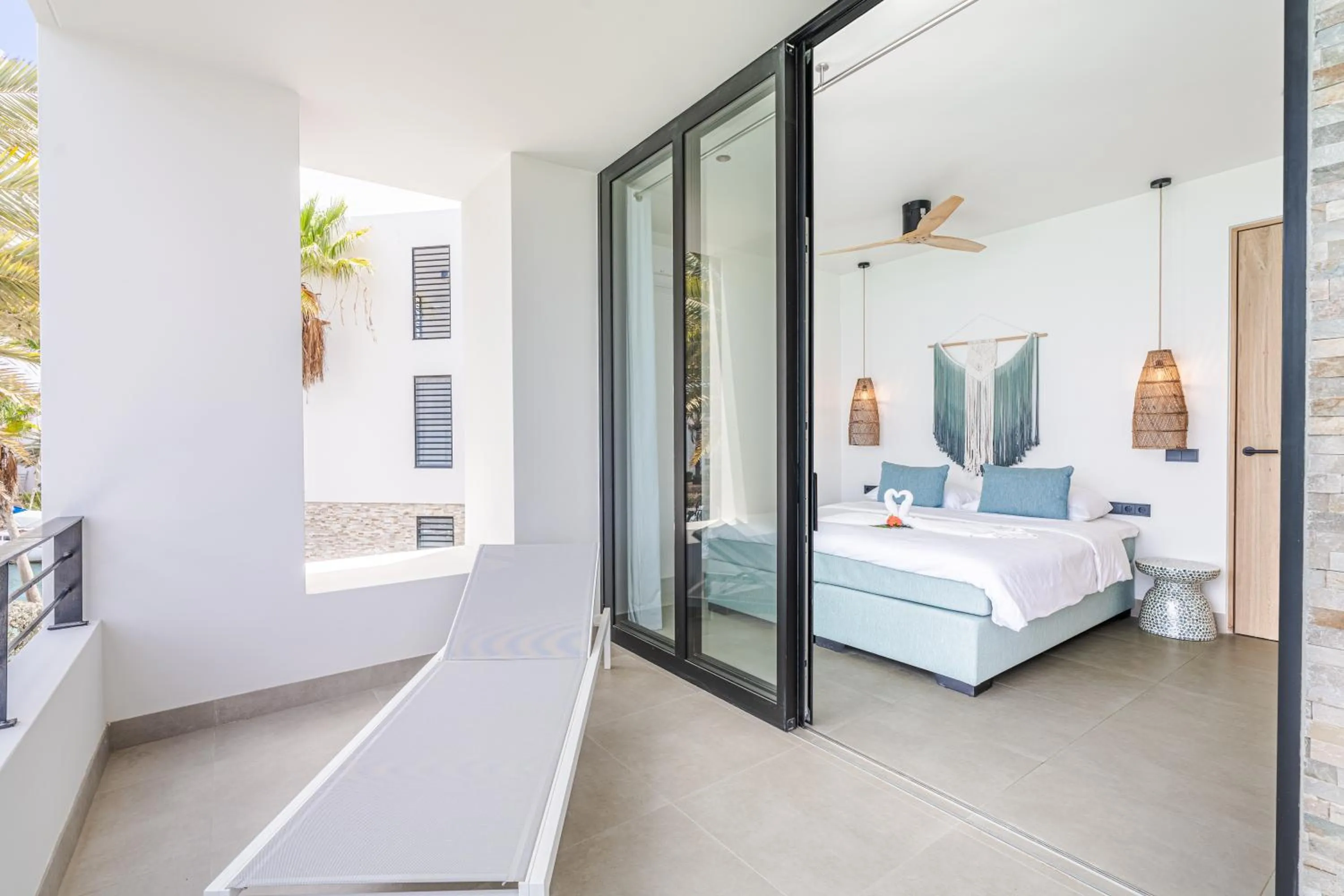 Bedroom, Bed in Van der Valk Plaza Beach & Dive Resort Bonaire - ALL INCLUSIVE