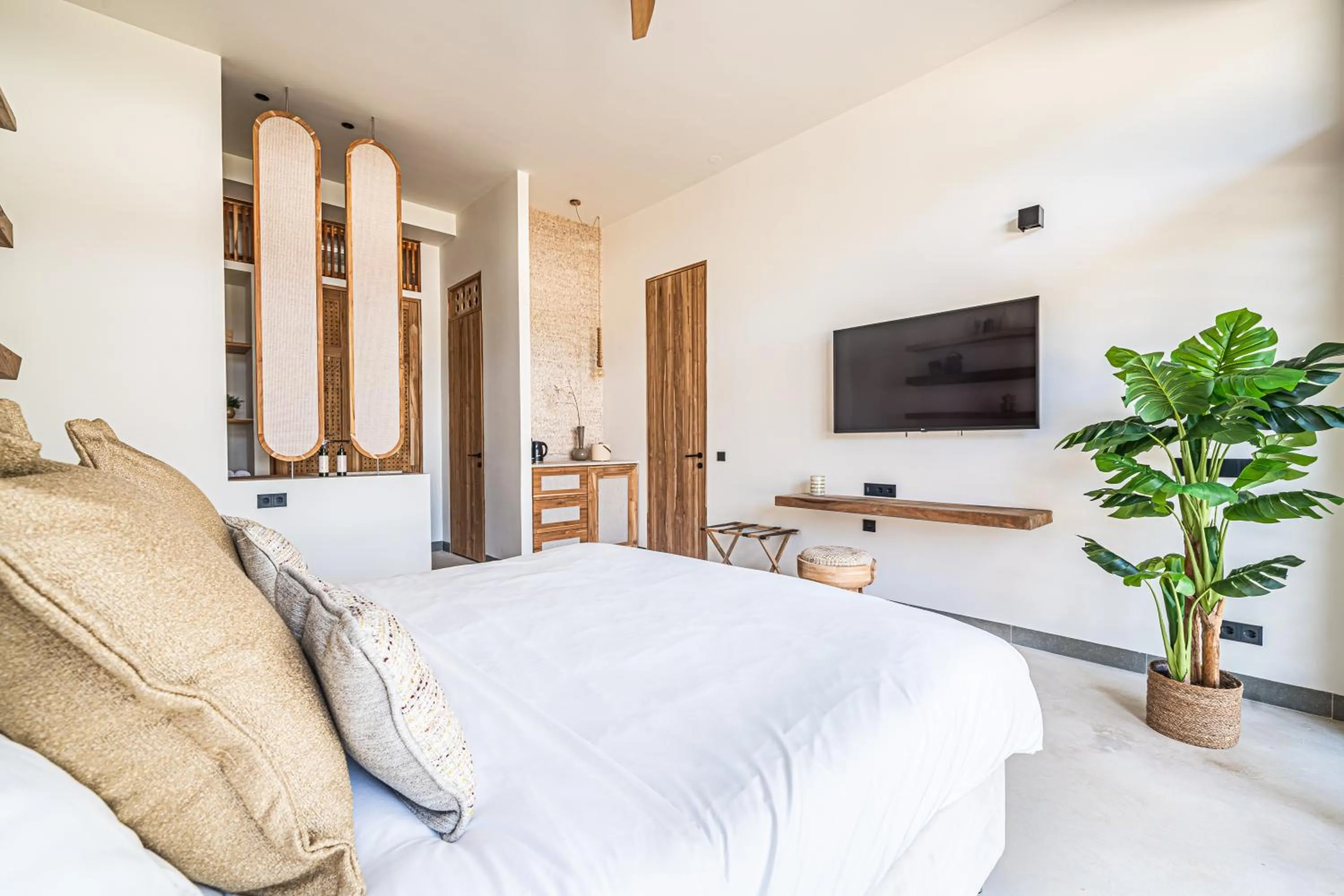 Bedroom, Bed in Van der Valk Plaza Beach & Dive Resort Bonaire - ALL INCLUSIVE