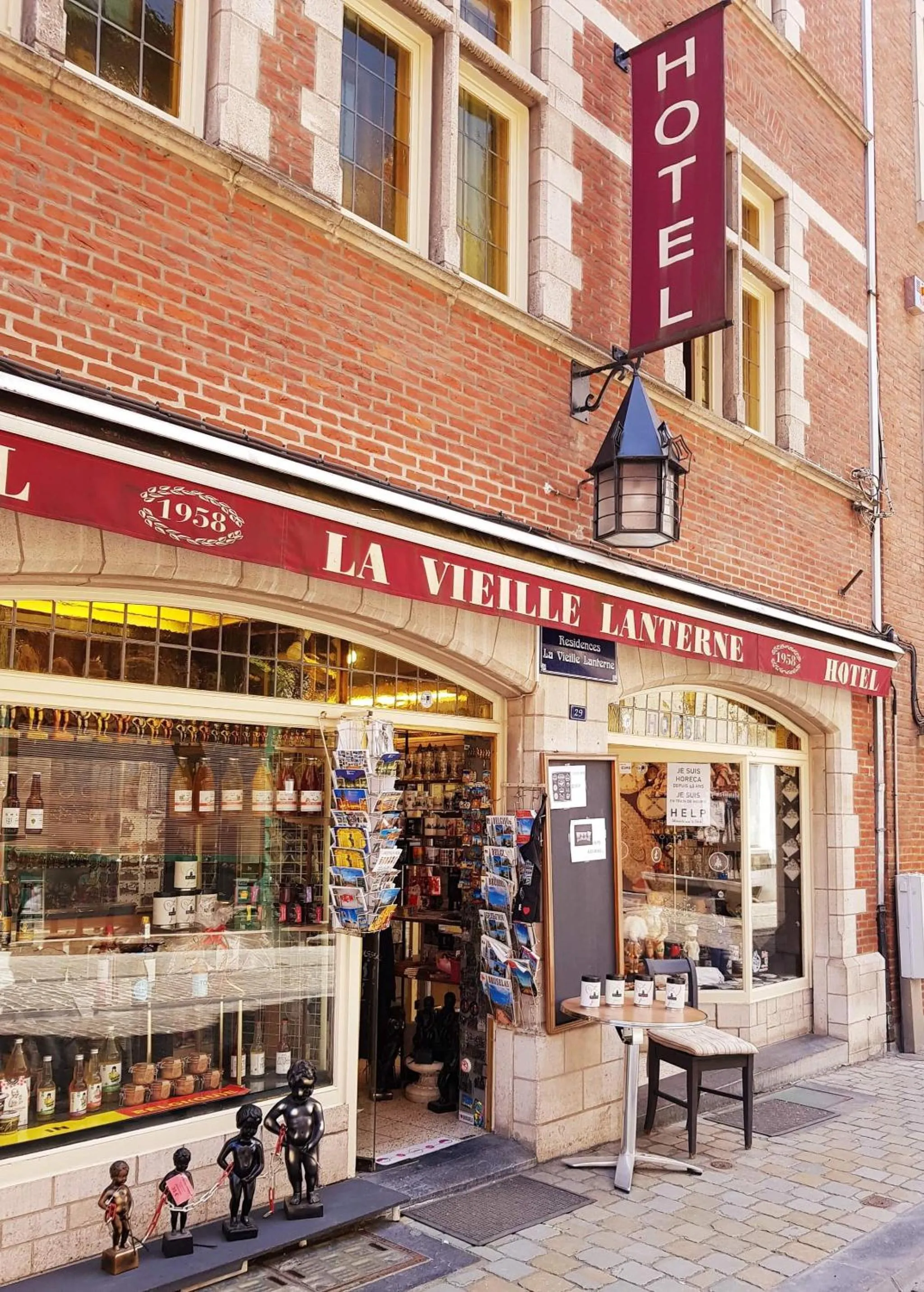 On-site shops in Hotel La Vieille Lanterne