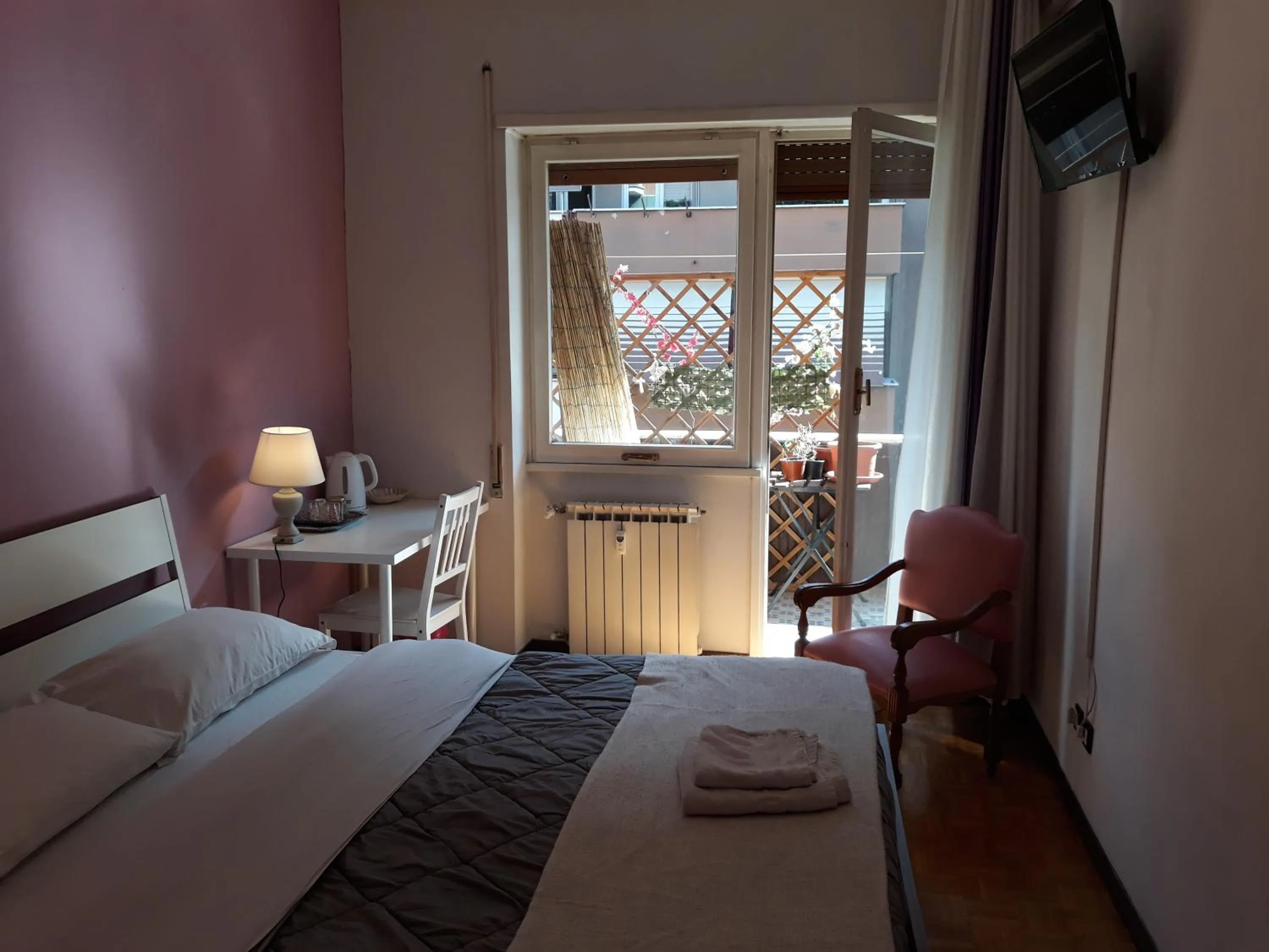 Photo of the whole room in My Sweet Rooms