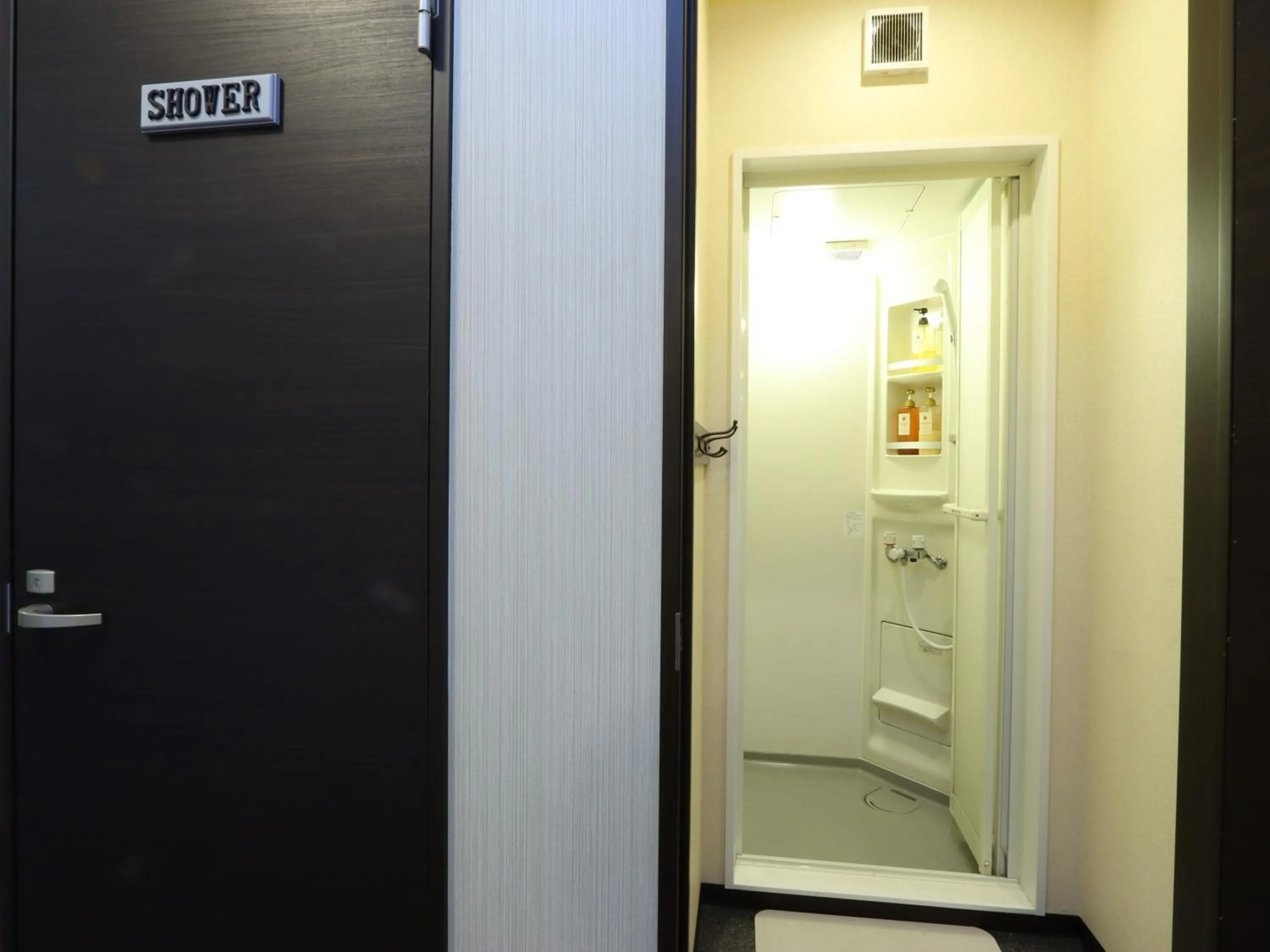 Shower in Ryokan Karasawa