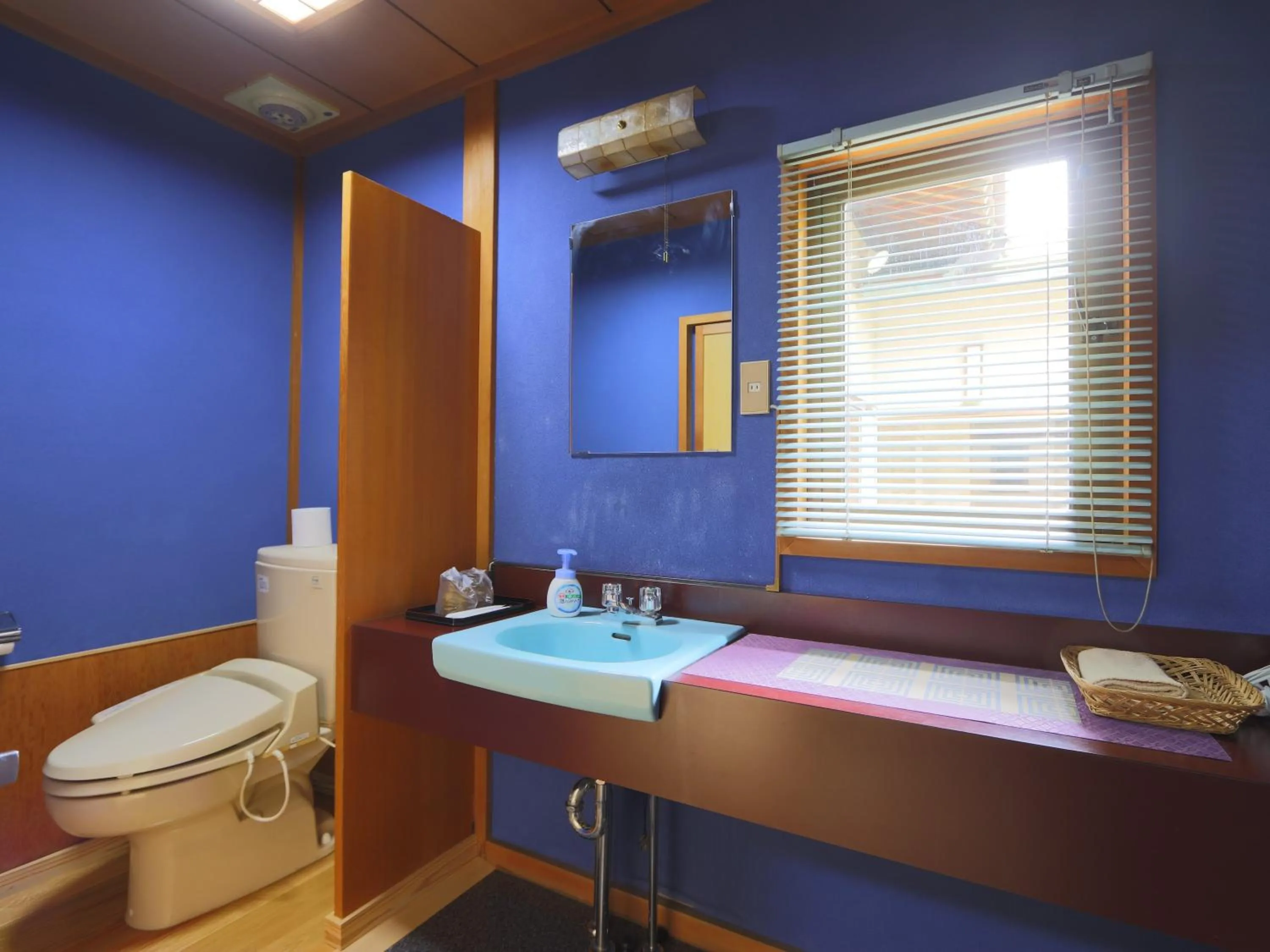 Toilet in Ryokan Karasawa