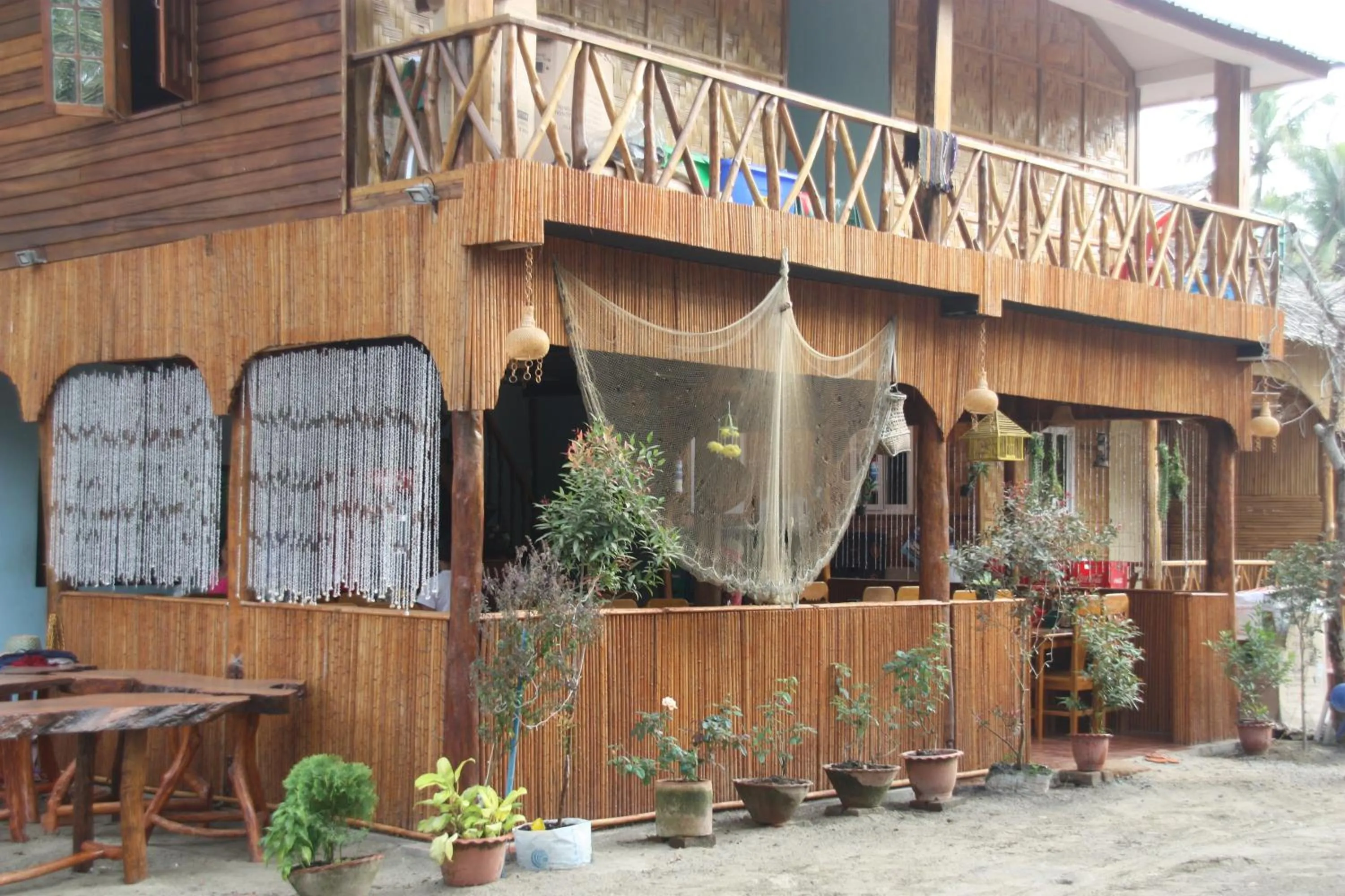 Restaurant/places to eat in Soe Ko Ko Beach House & Restaurant