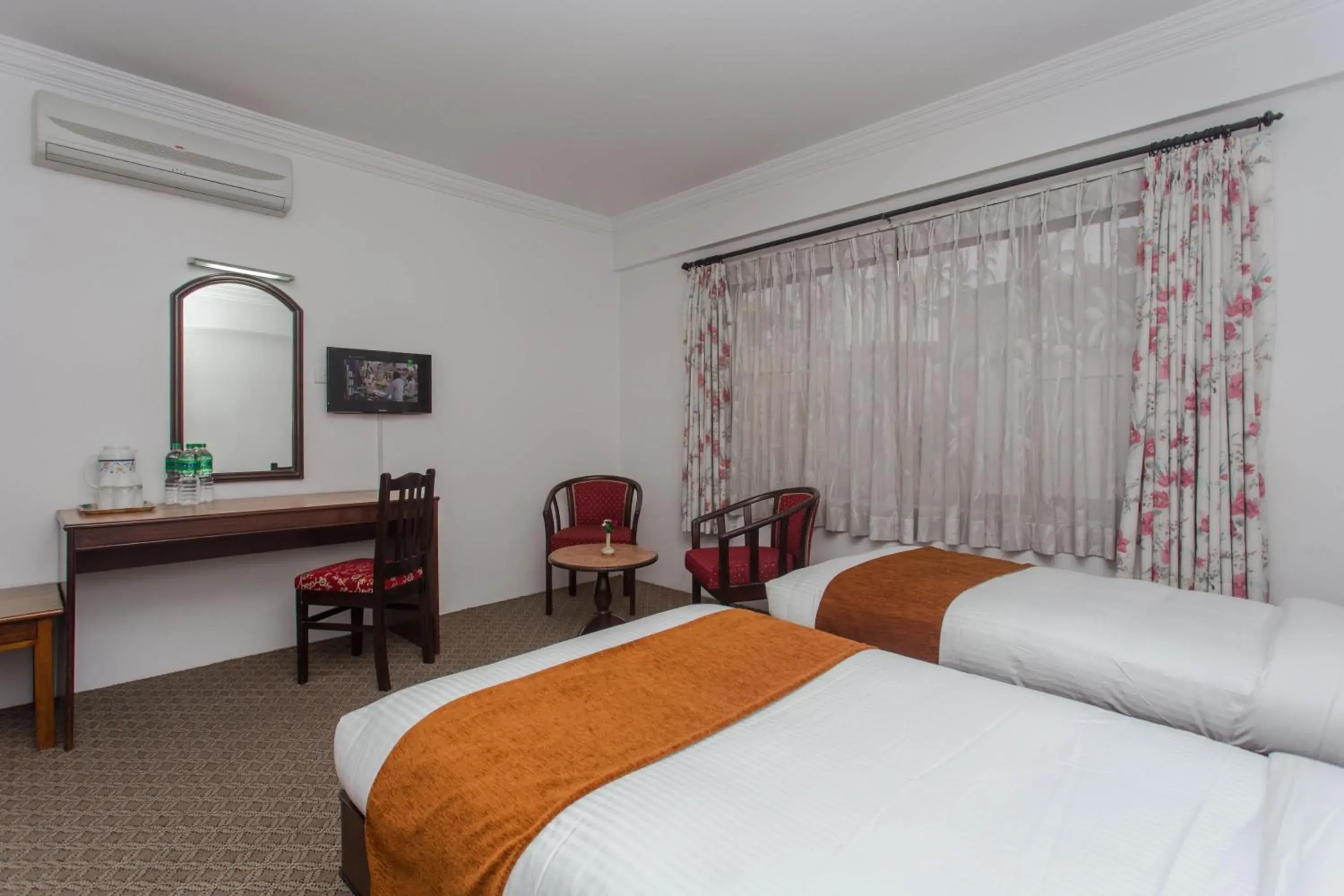 Standard Double or Twin Room with Garden View - single occupancy in Fuji Hotel Standard Double or Twin Room with Garden View - single occupancy in Fuji Hotel