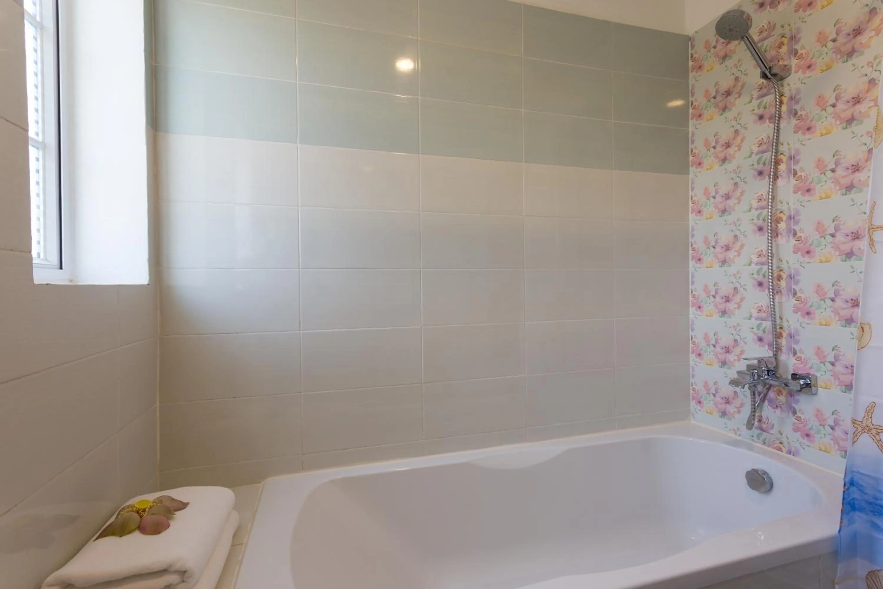 Bathroom in Grand Bayon Siem Reap Hotel