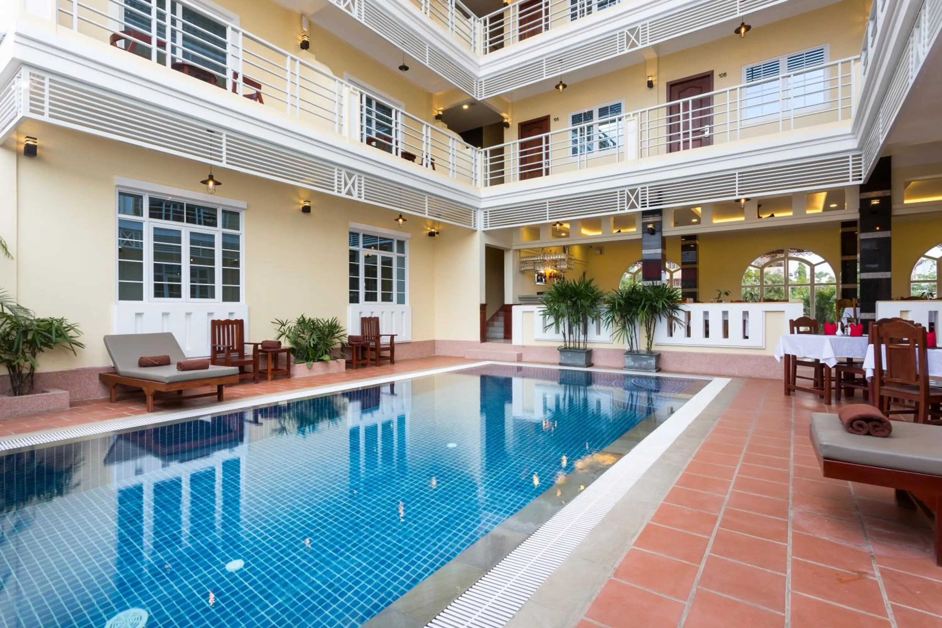 Swimming pool in Grand Bayon Siem Reap Hotel