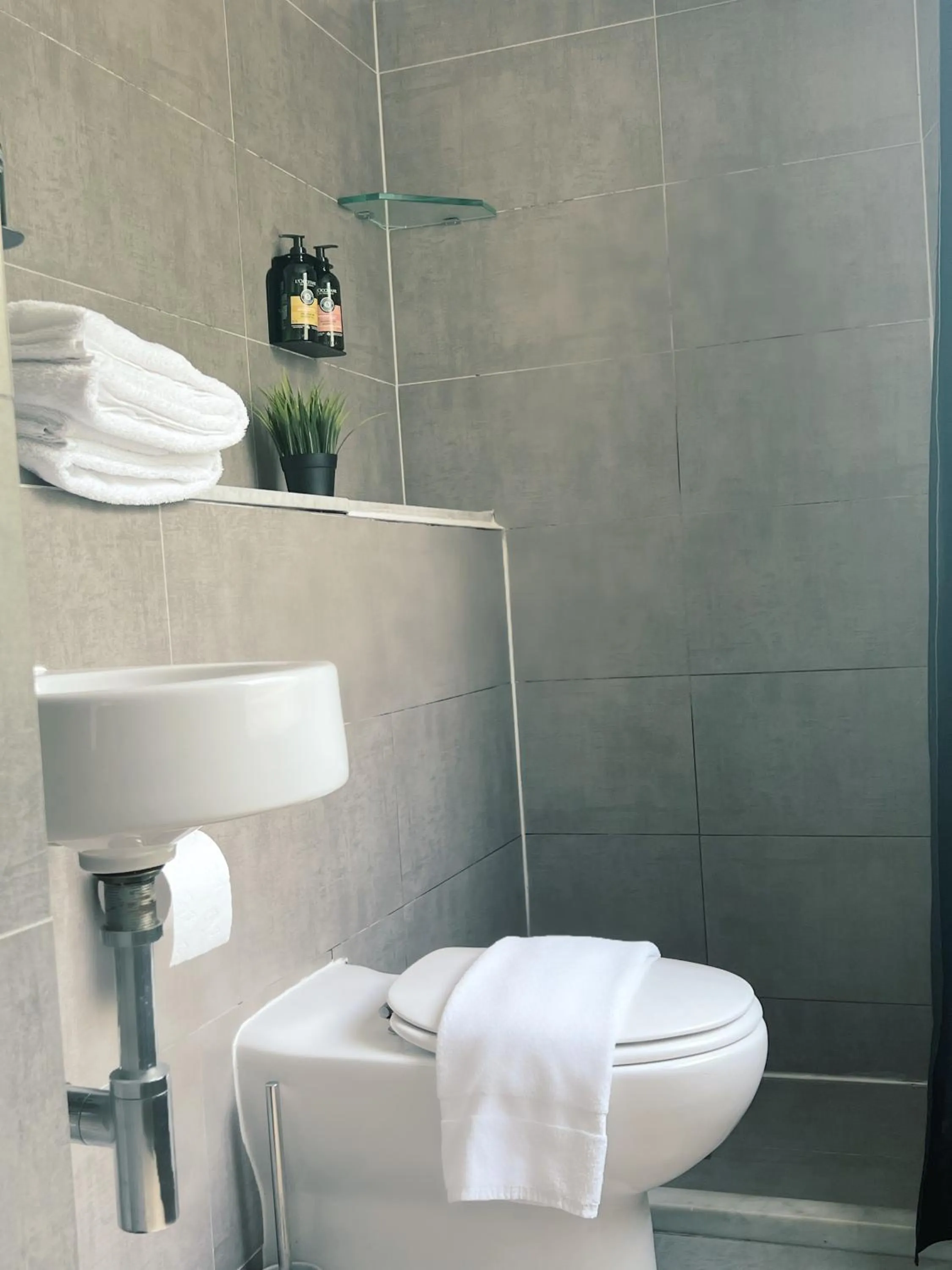 Bathroom in Sydney Boutique Hotel