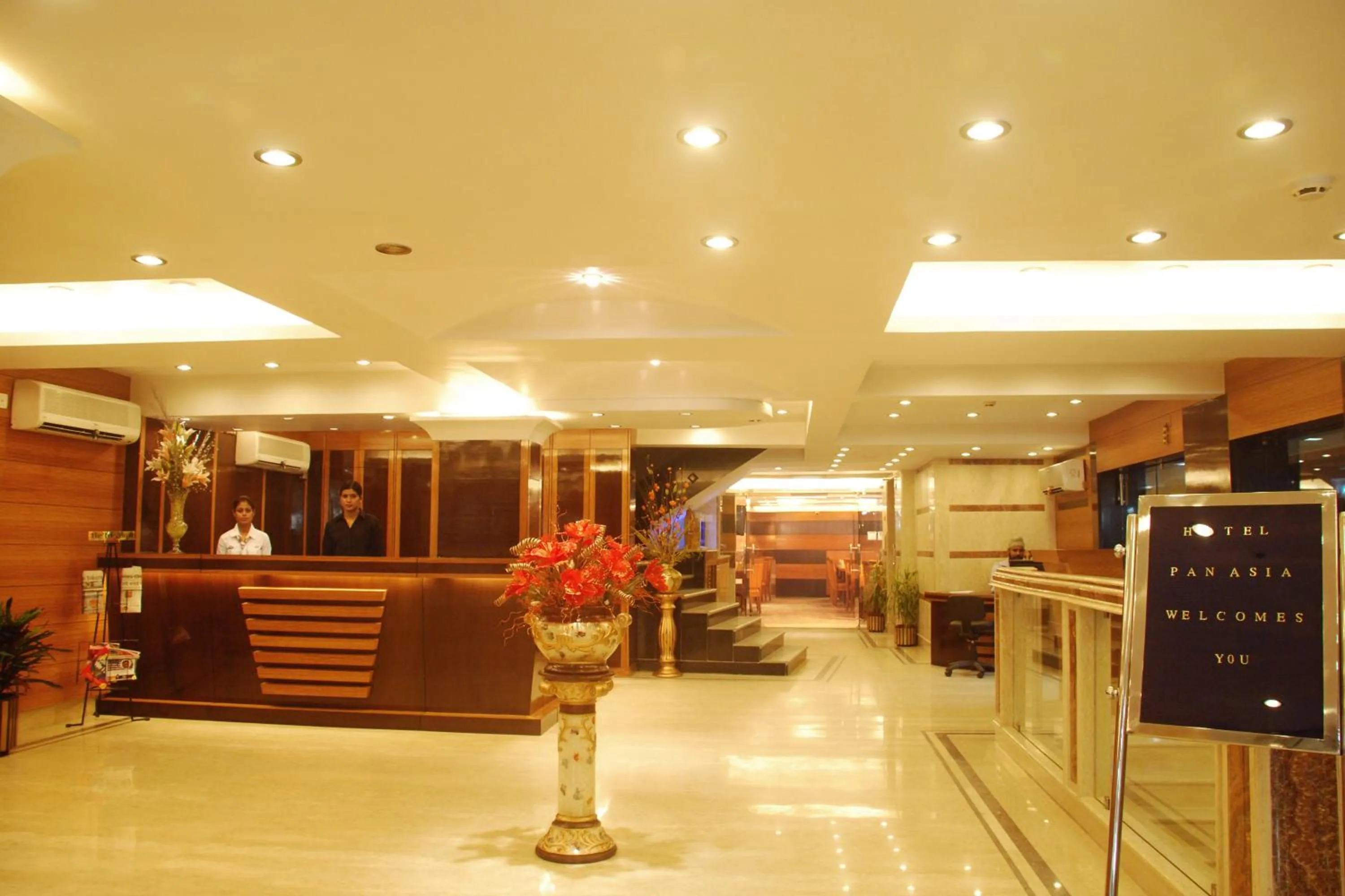 Lobby or reception in Pan Asia Continental