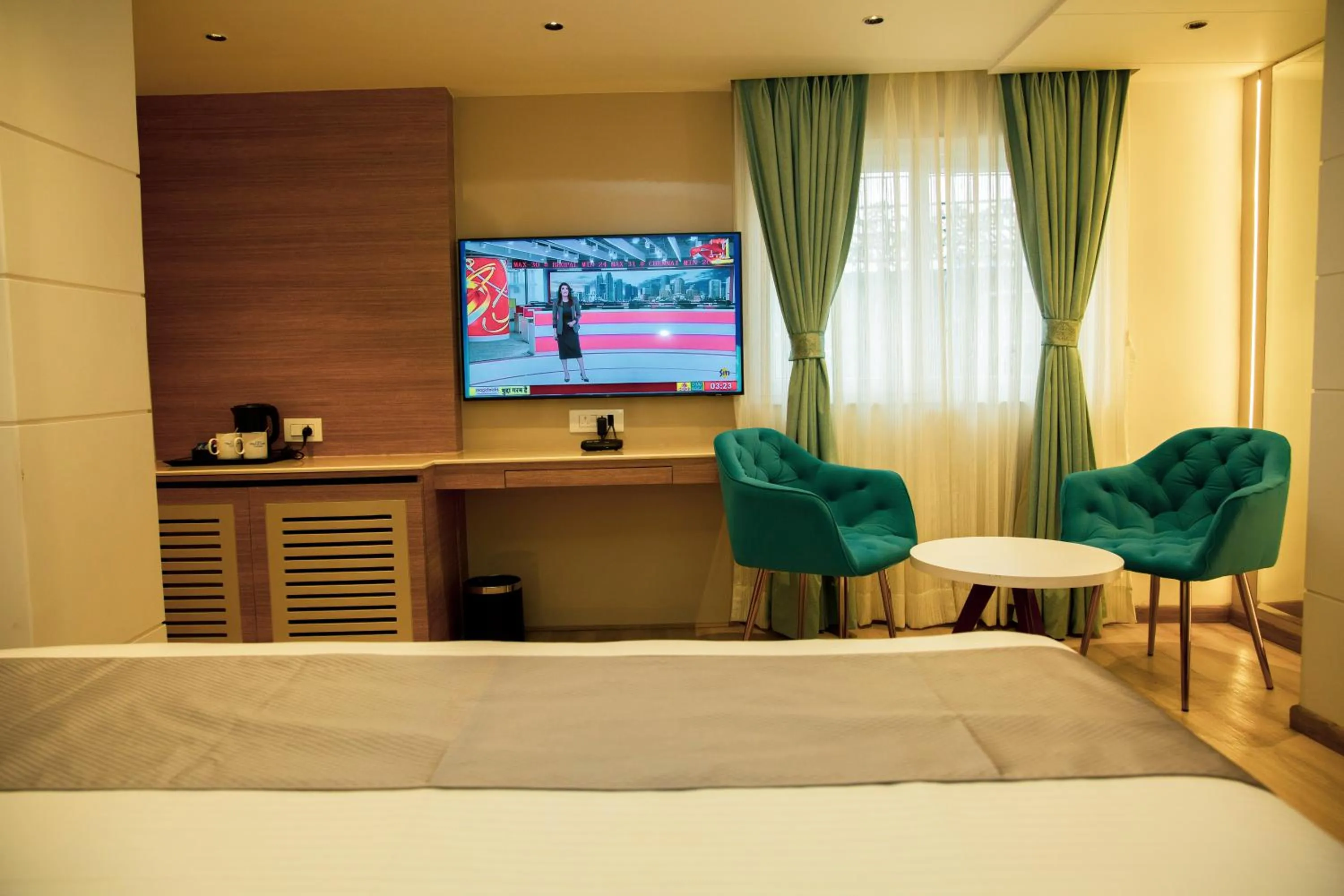 Bed in Pan Asia Continental