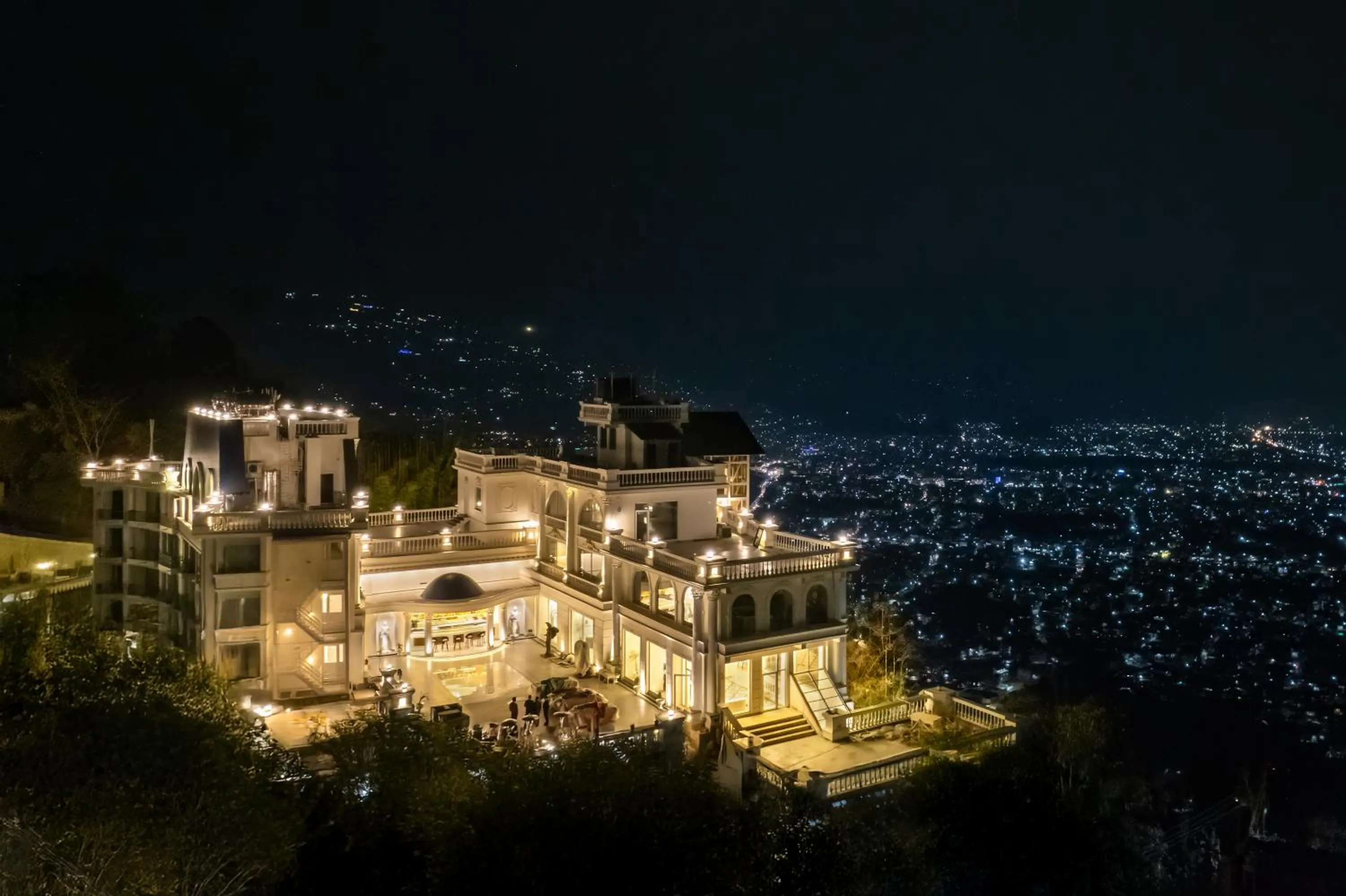 Property building in Le Glamour Resort & Wellness Spa