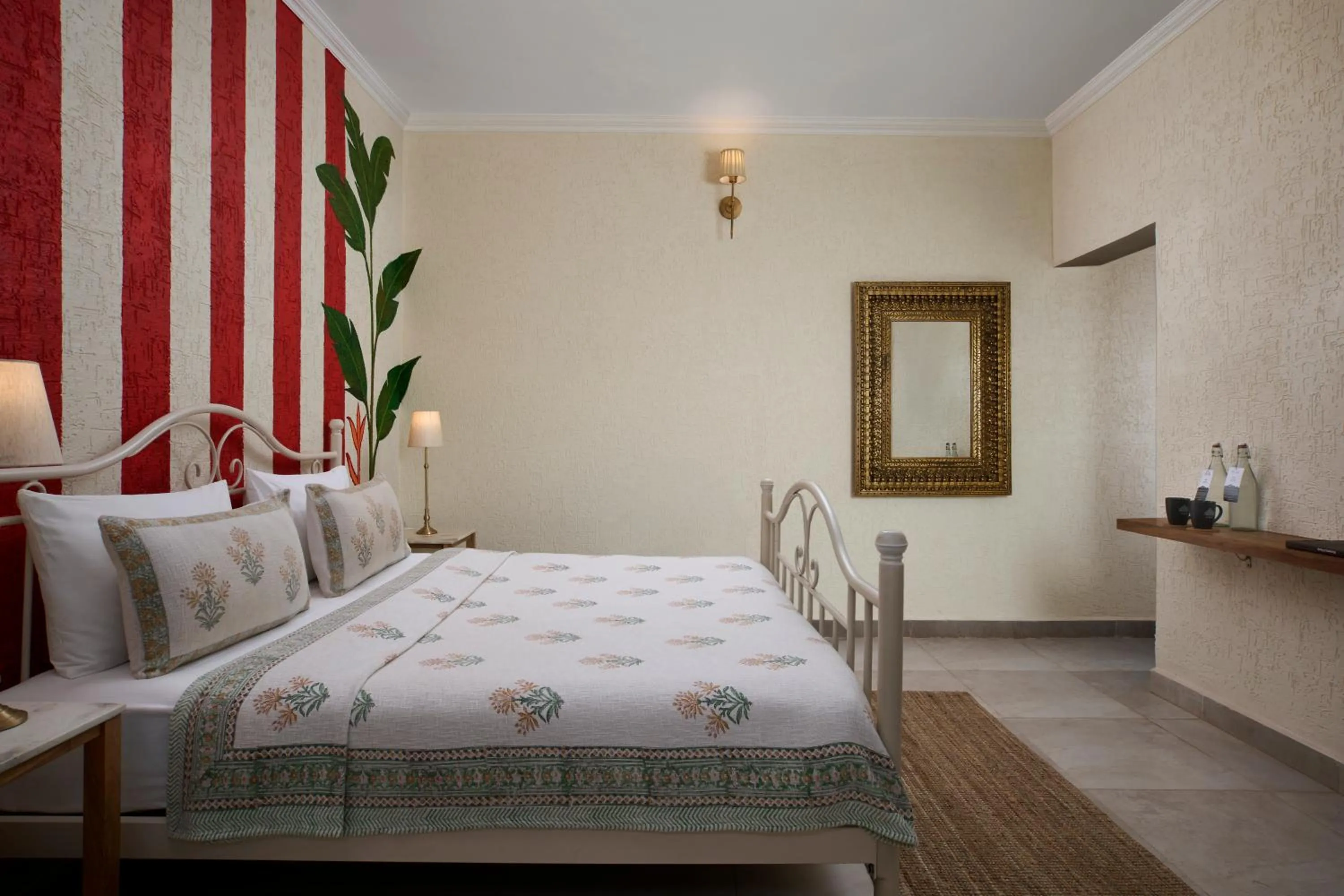 Photo of the whole room, Bed in LaRiSa Resort, Morjim