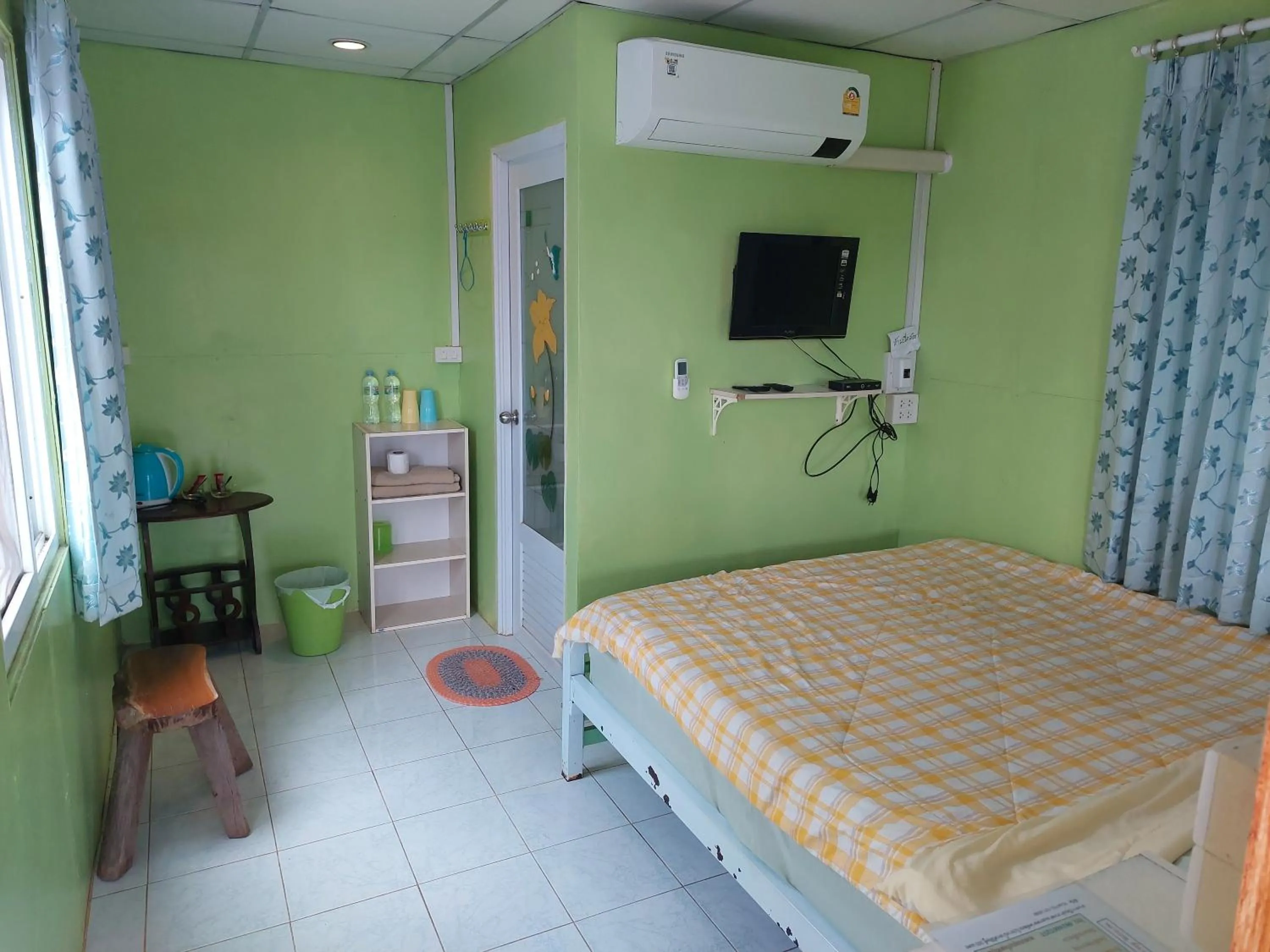 Bedroom, Bed in Lovely Farm