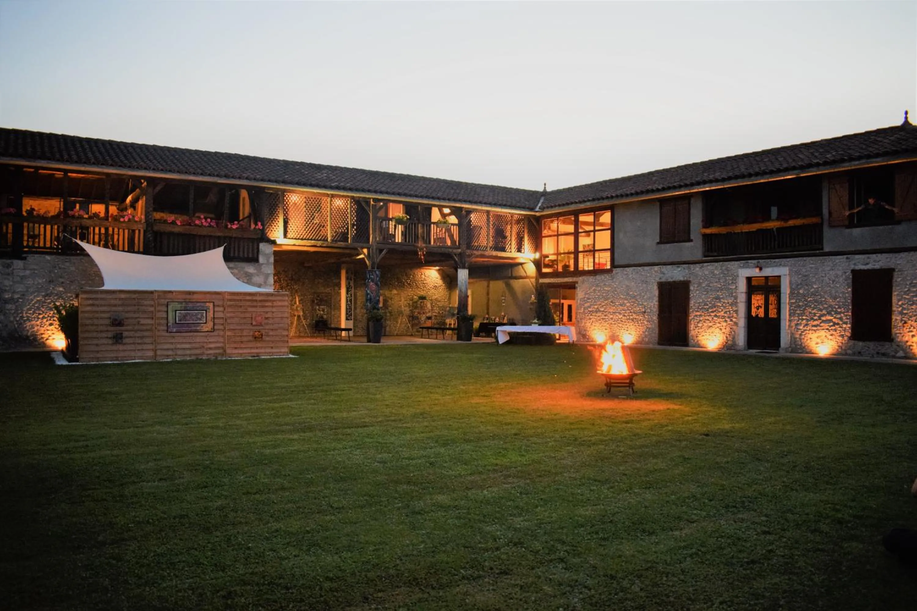 Facade/entrance, Property Building in La Magie des Rêves