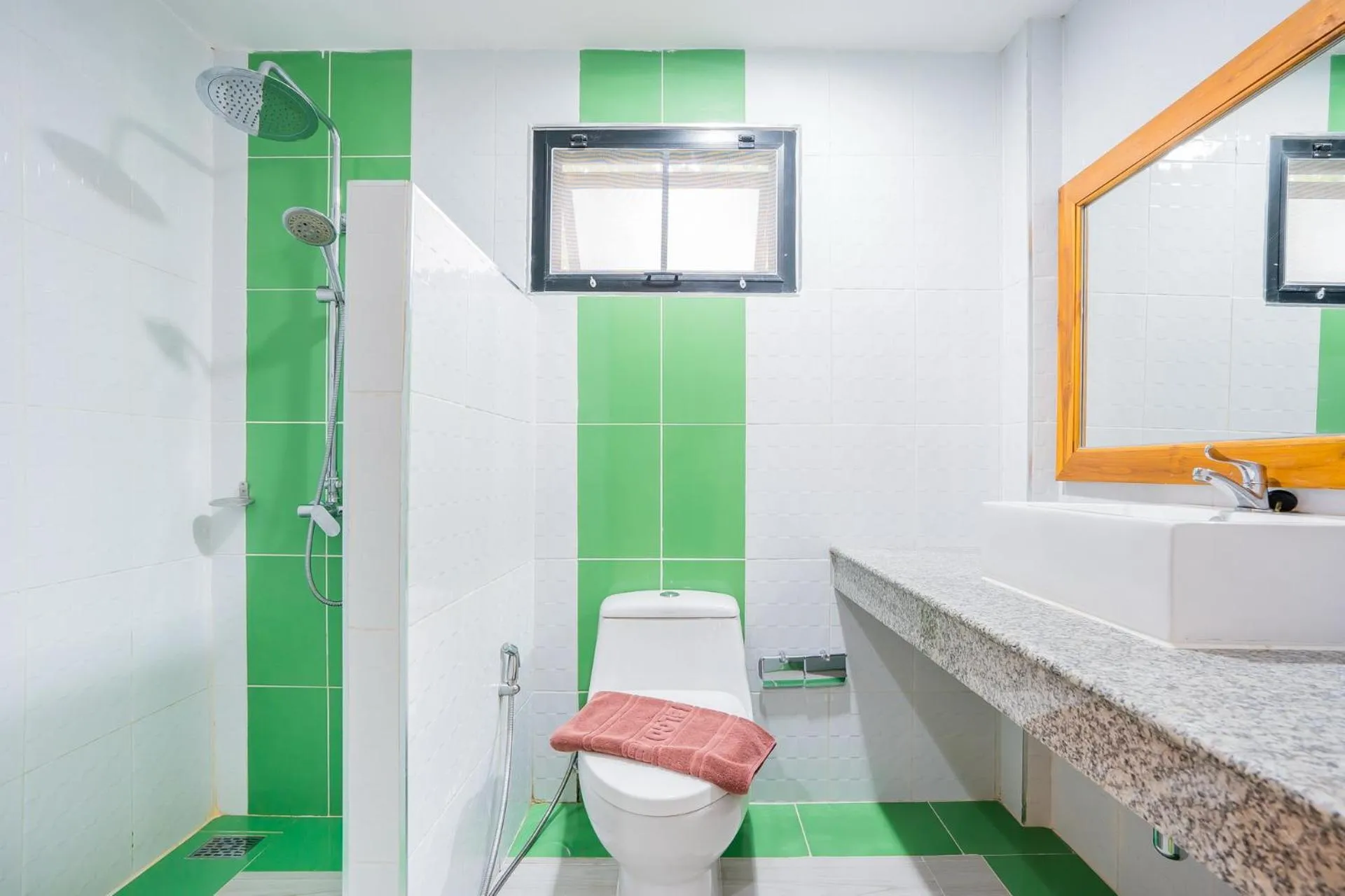 Shower in Tontan Resort Cha-am