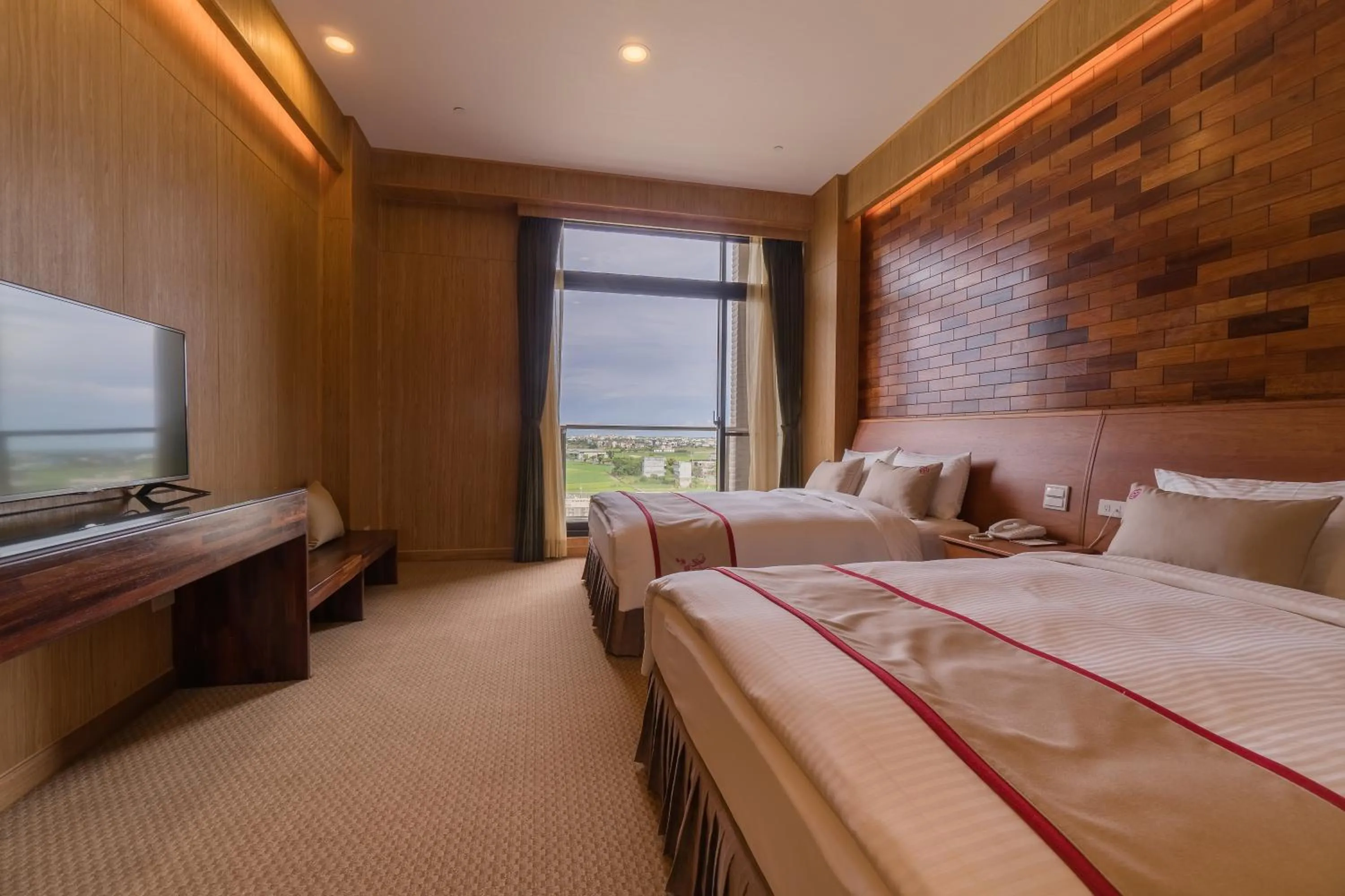 Photo of the whole room, Bed in Shandori Hotel