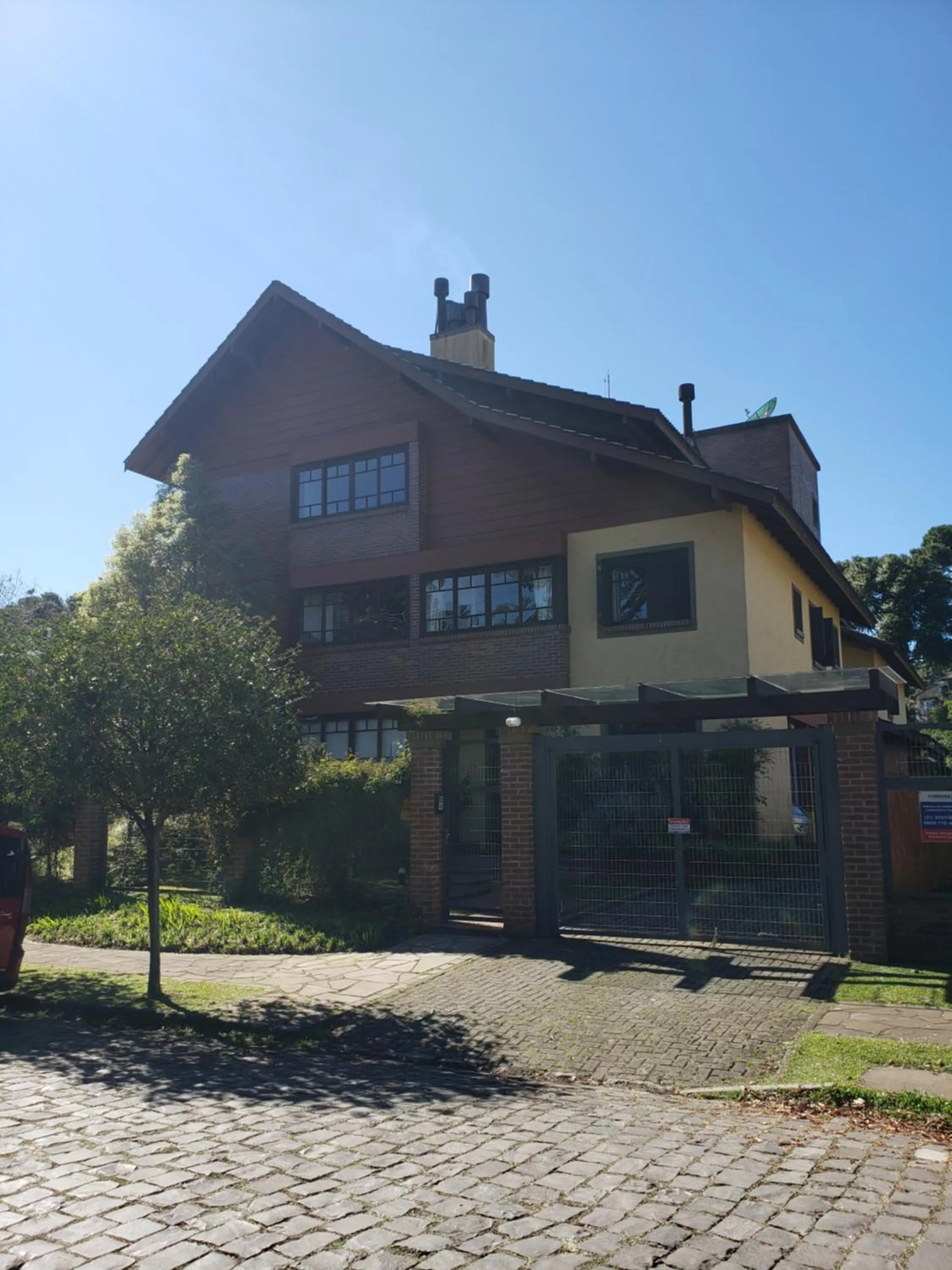 Property building in Apartamento Flor de Canela