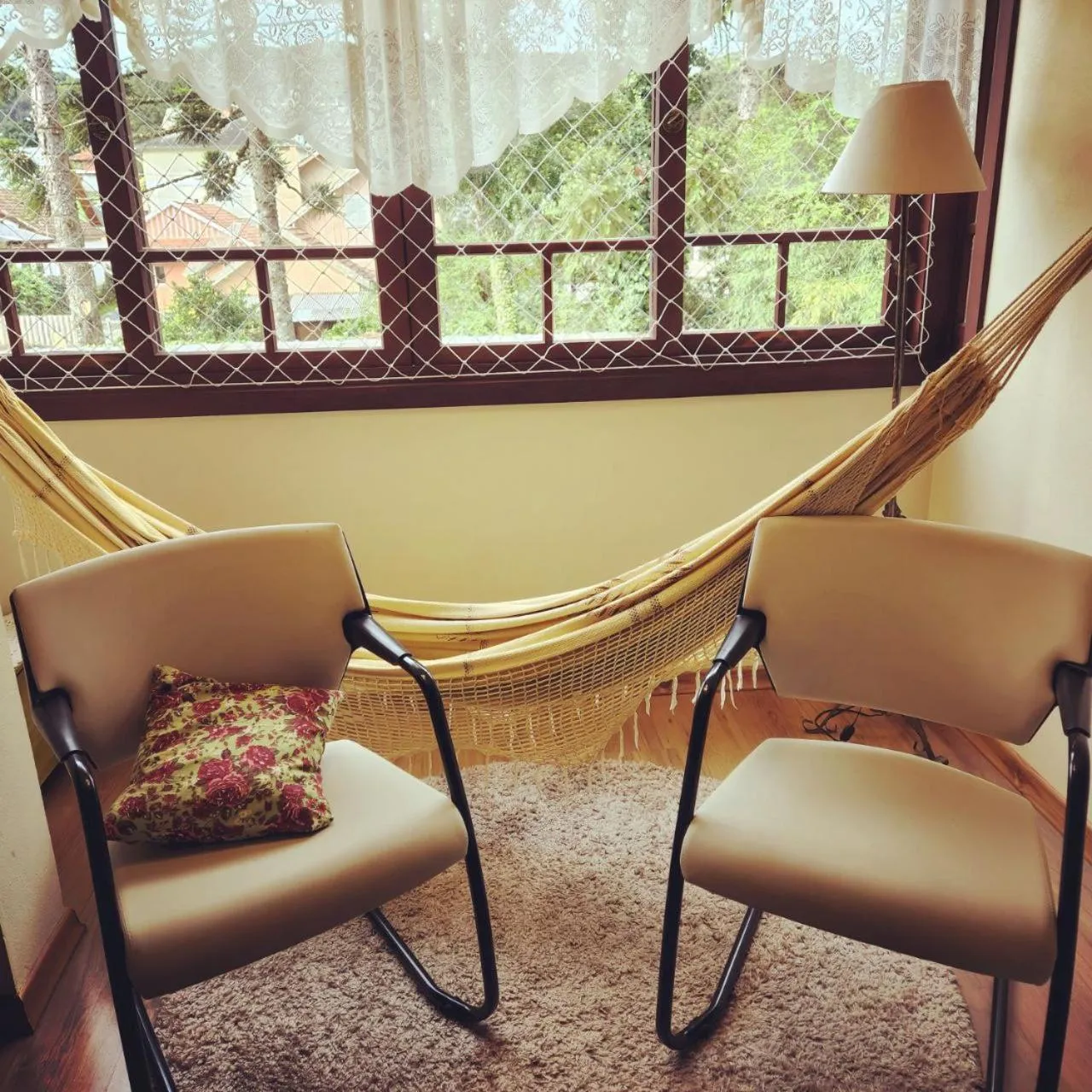 Seating area in Apartamento Flor de Canela