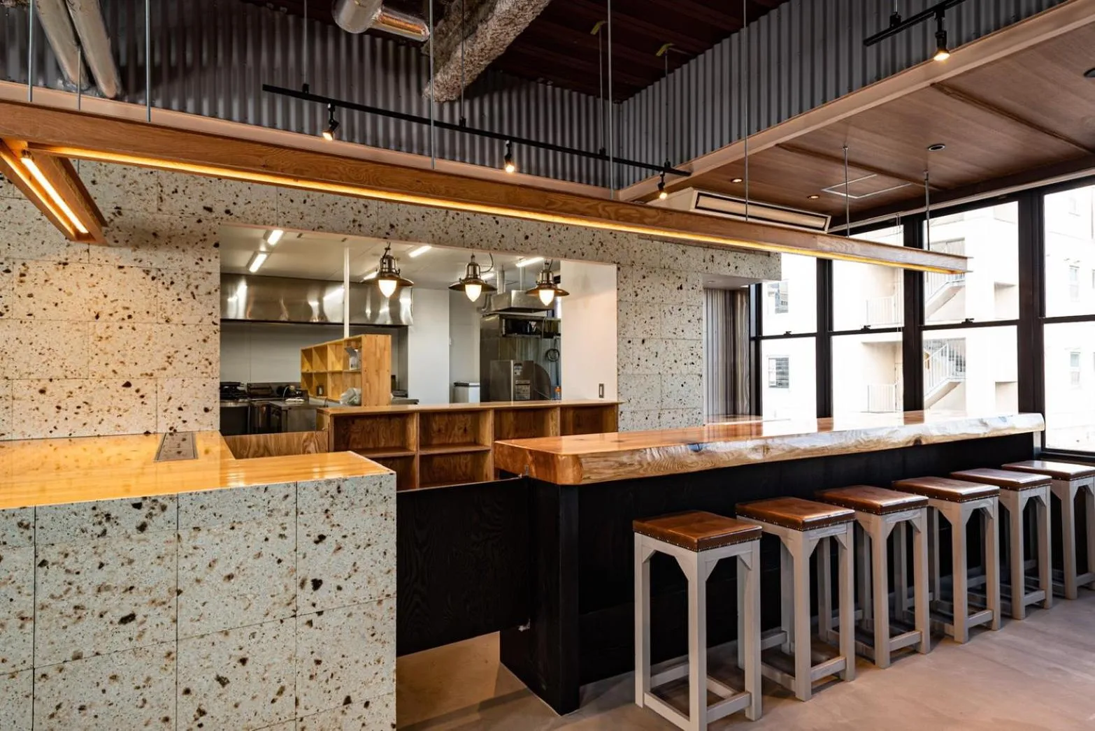 ArC LIFESTYLE SPACE & HOTEL