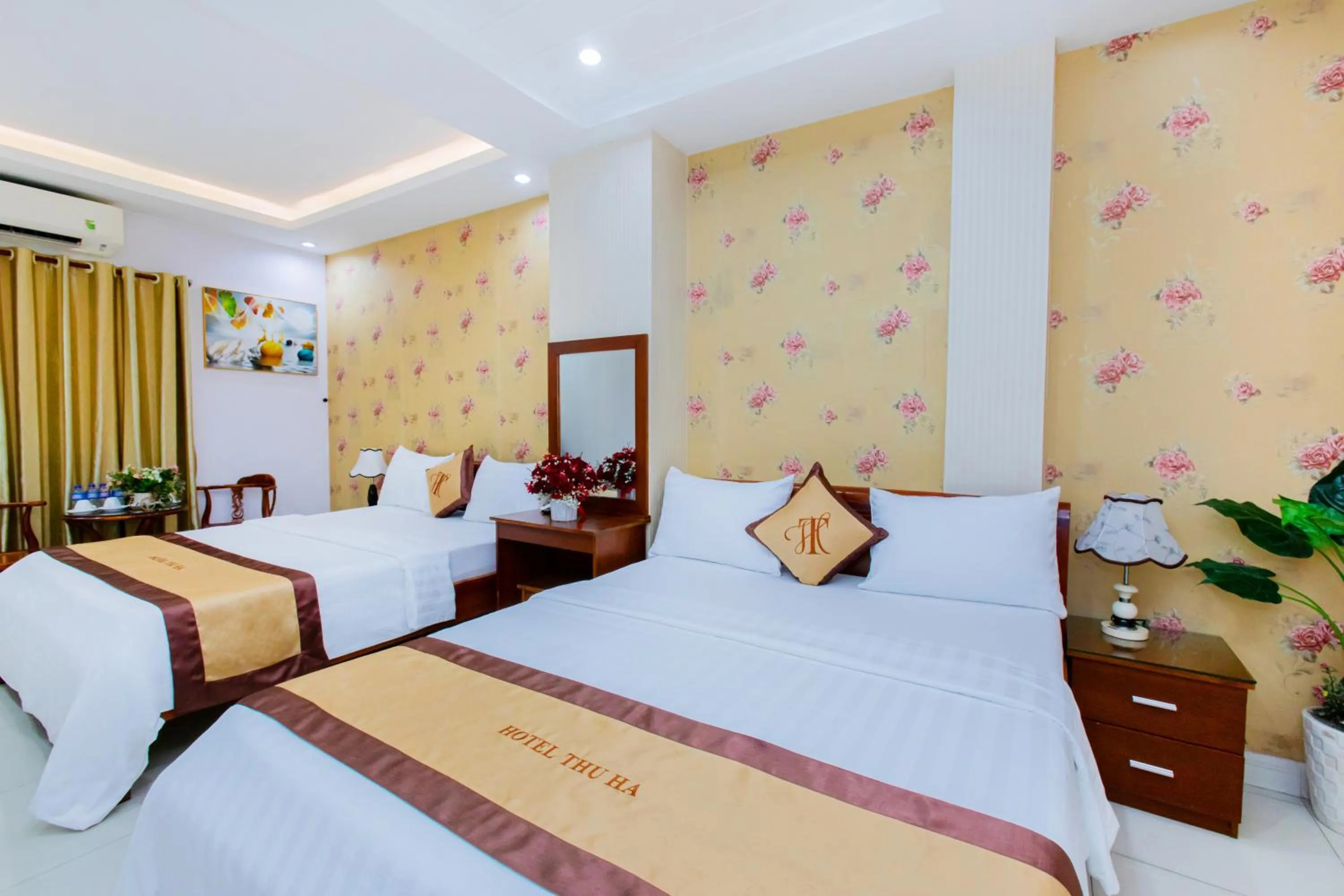 Bed in Thu Ha Airport Hotel