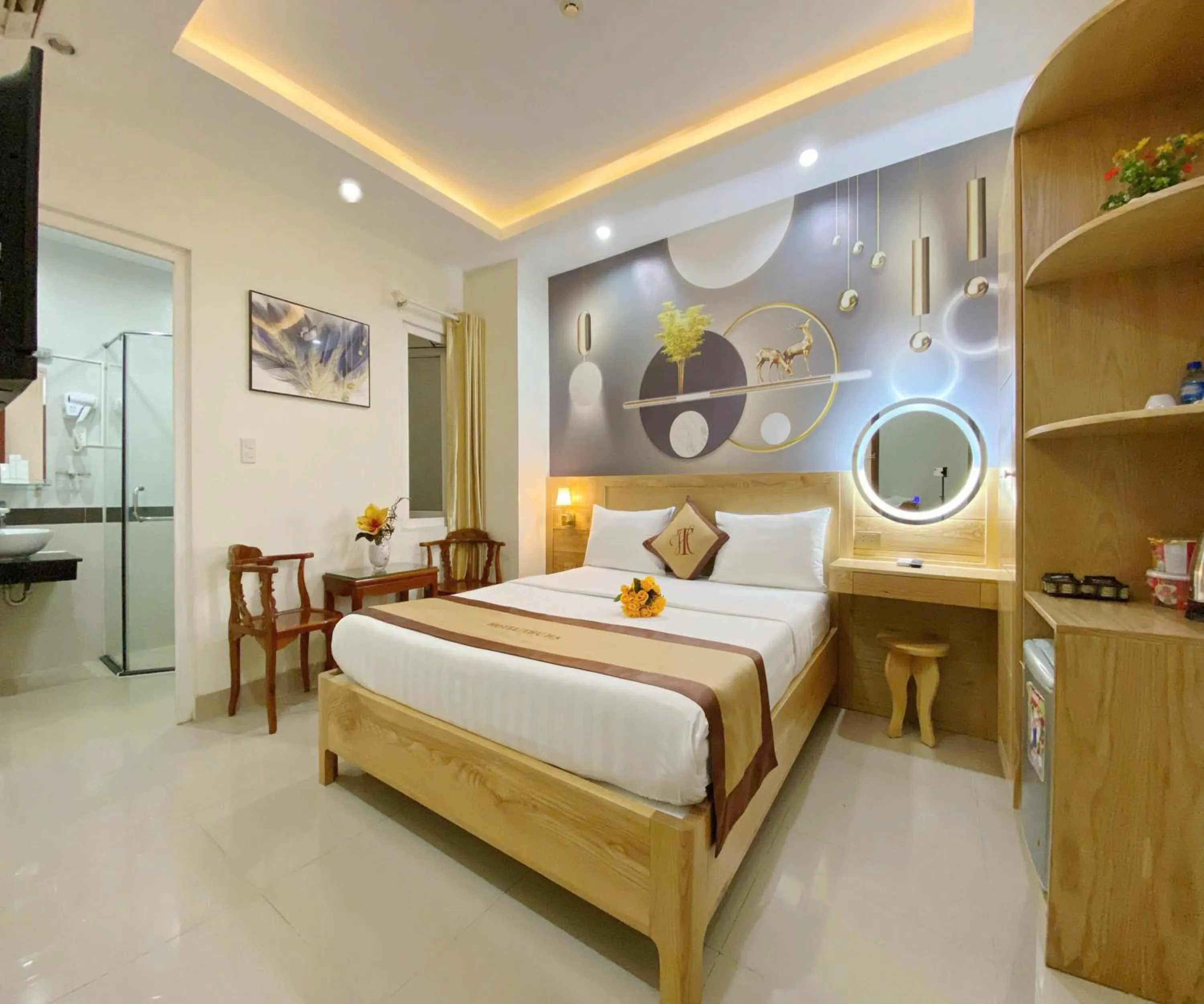 Photo of the whole room, Bed in Thu Ha Airport Hotel