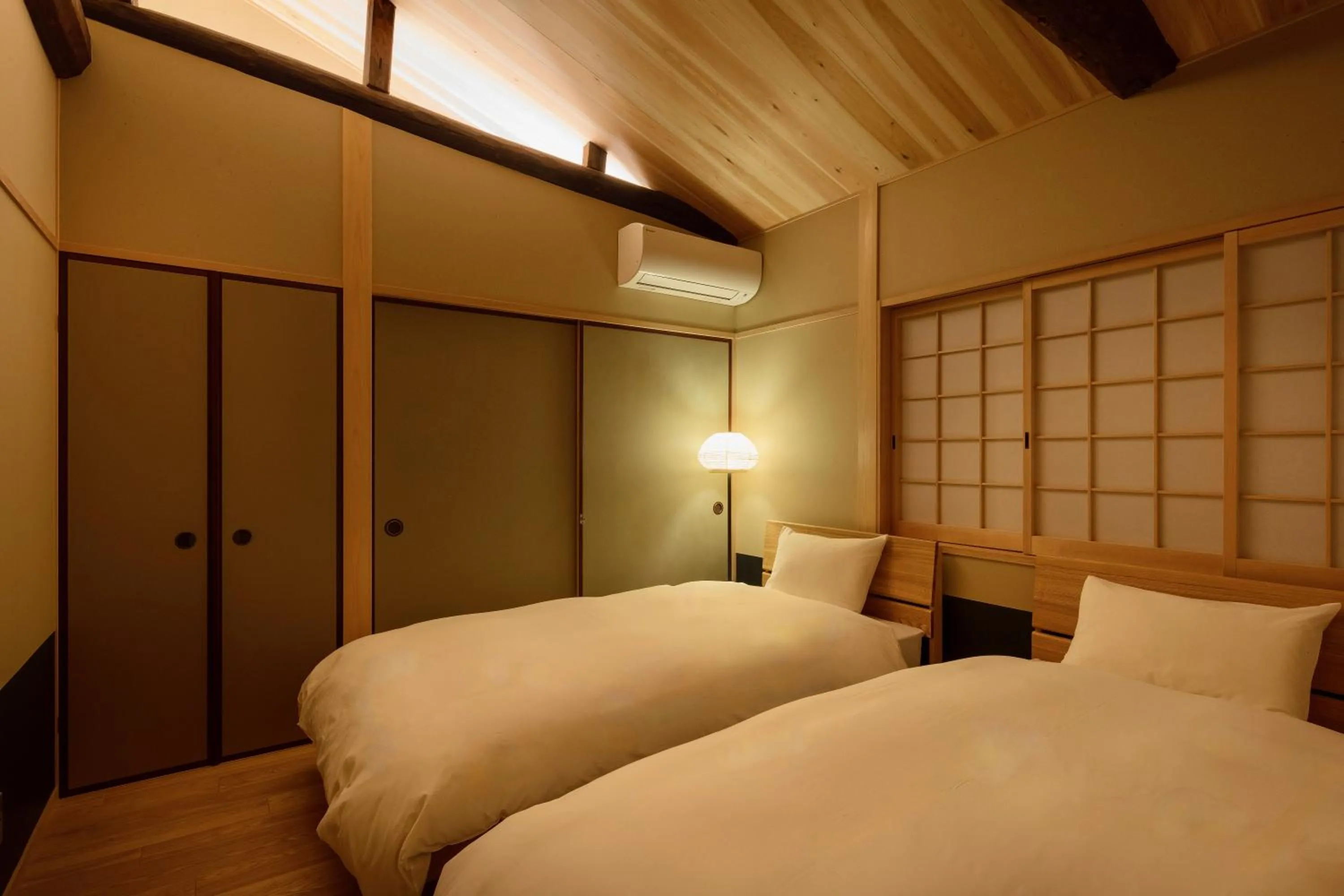 Bed in Ayaginu Machiya House