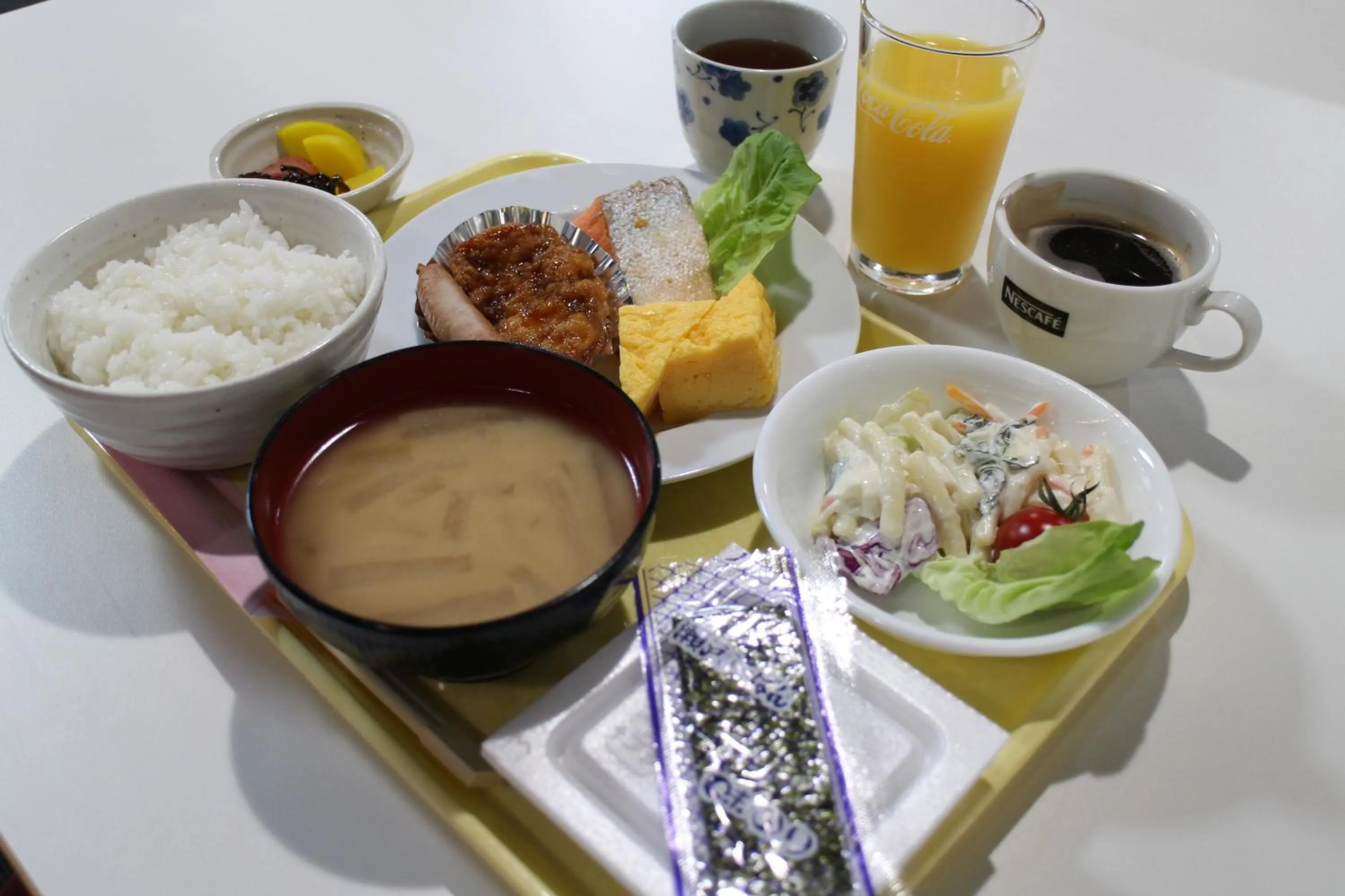 Asian breakfast in Business Hotel Raicho