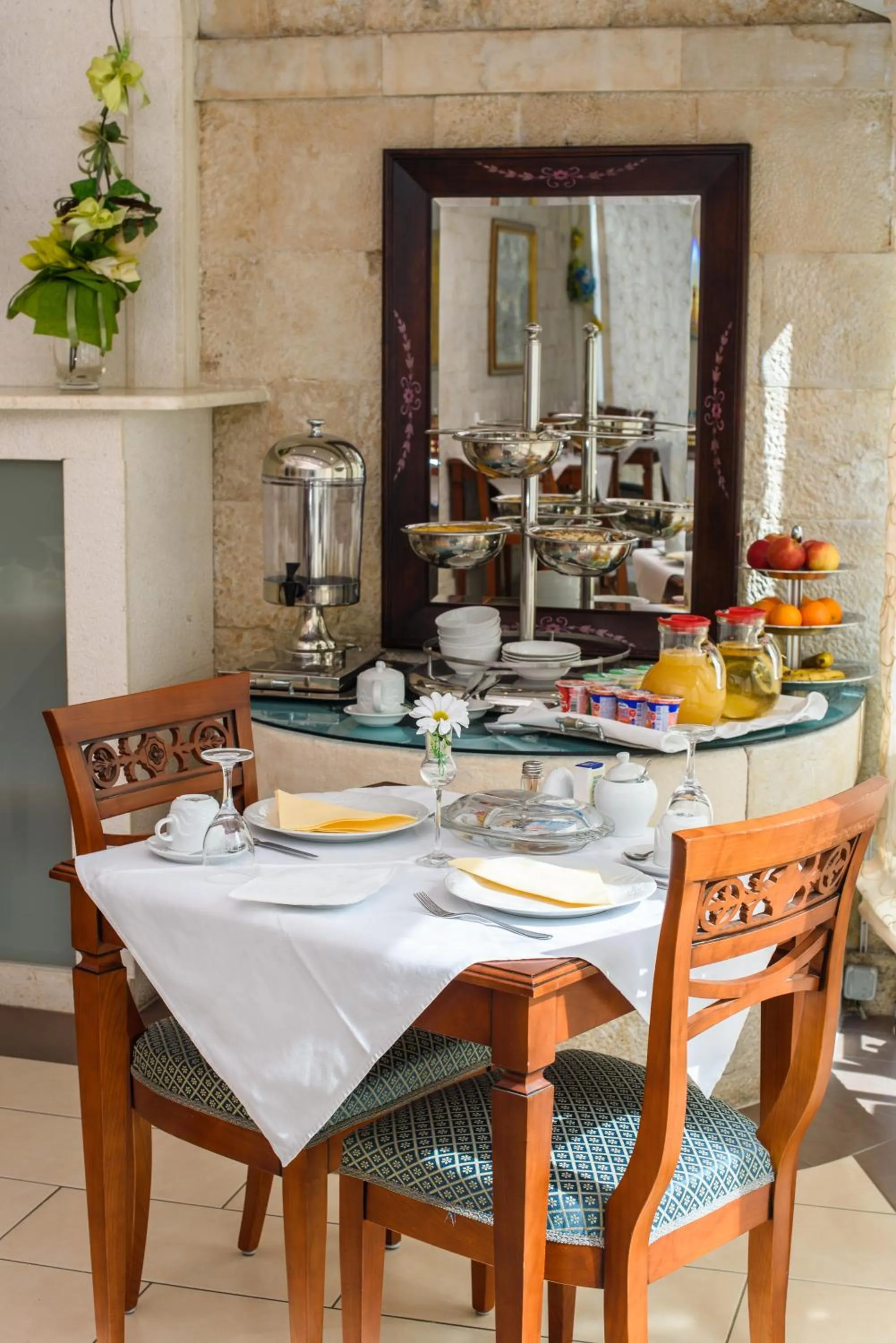 Continental breakfast in Heritage Hotel Vila Sikaa
