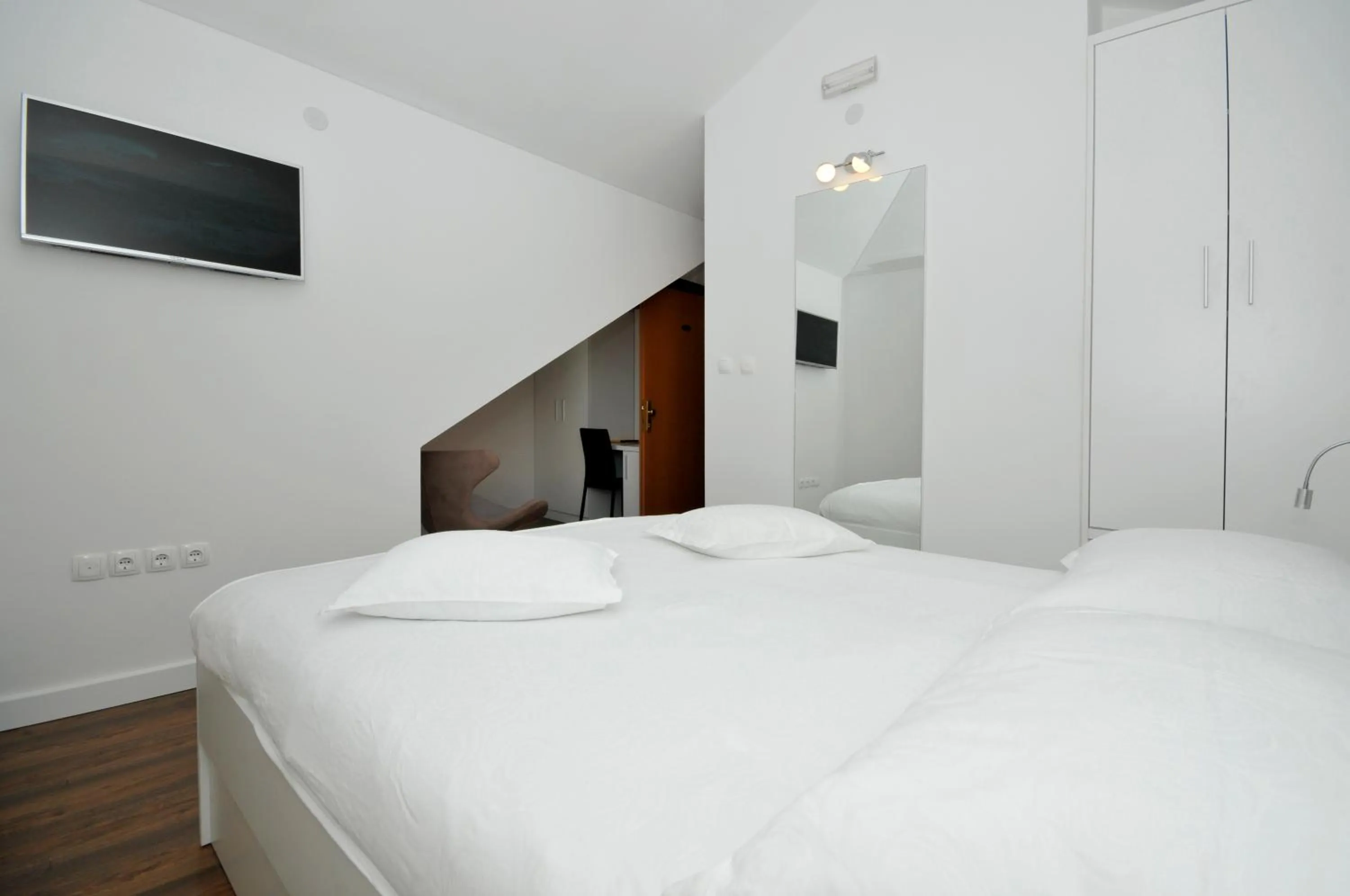 Photo of the whole room in Heritage Hotel Vila Sikaa