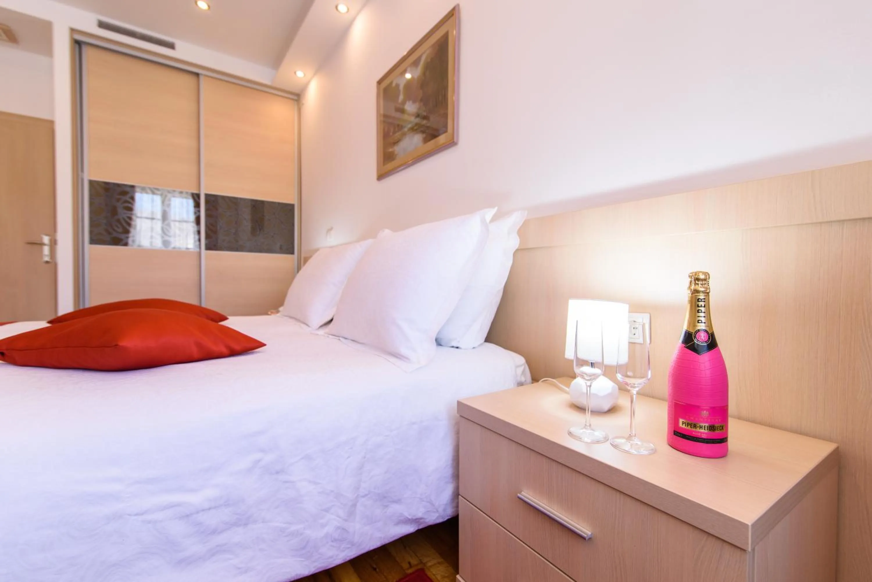 Photo of the whole room in Heritage Hotel Vila Sikaa