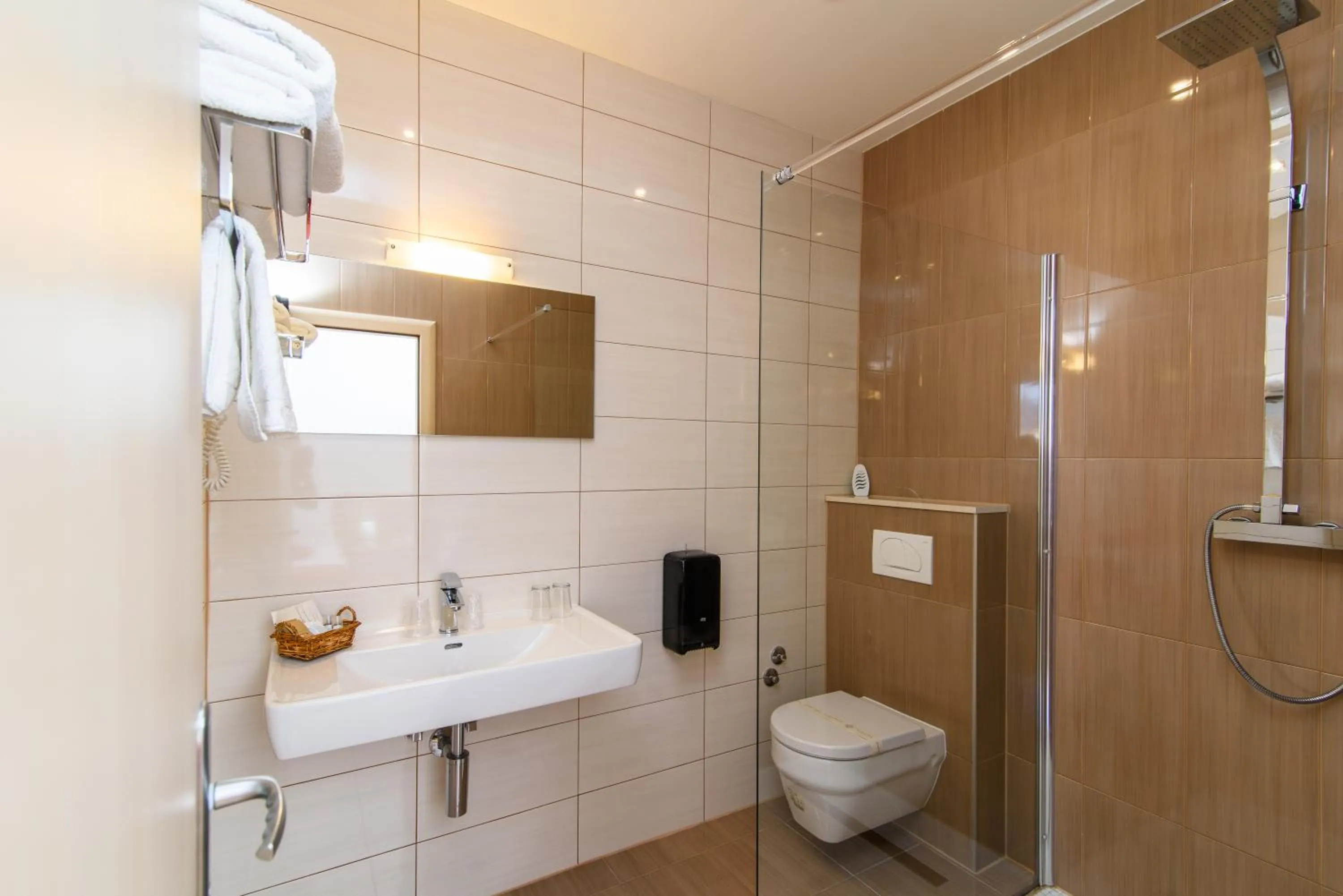 Bathroom in Heritage Hotel Vila Sikaa