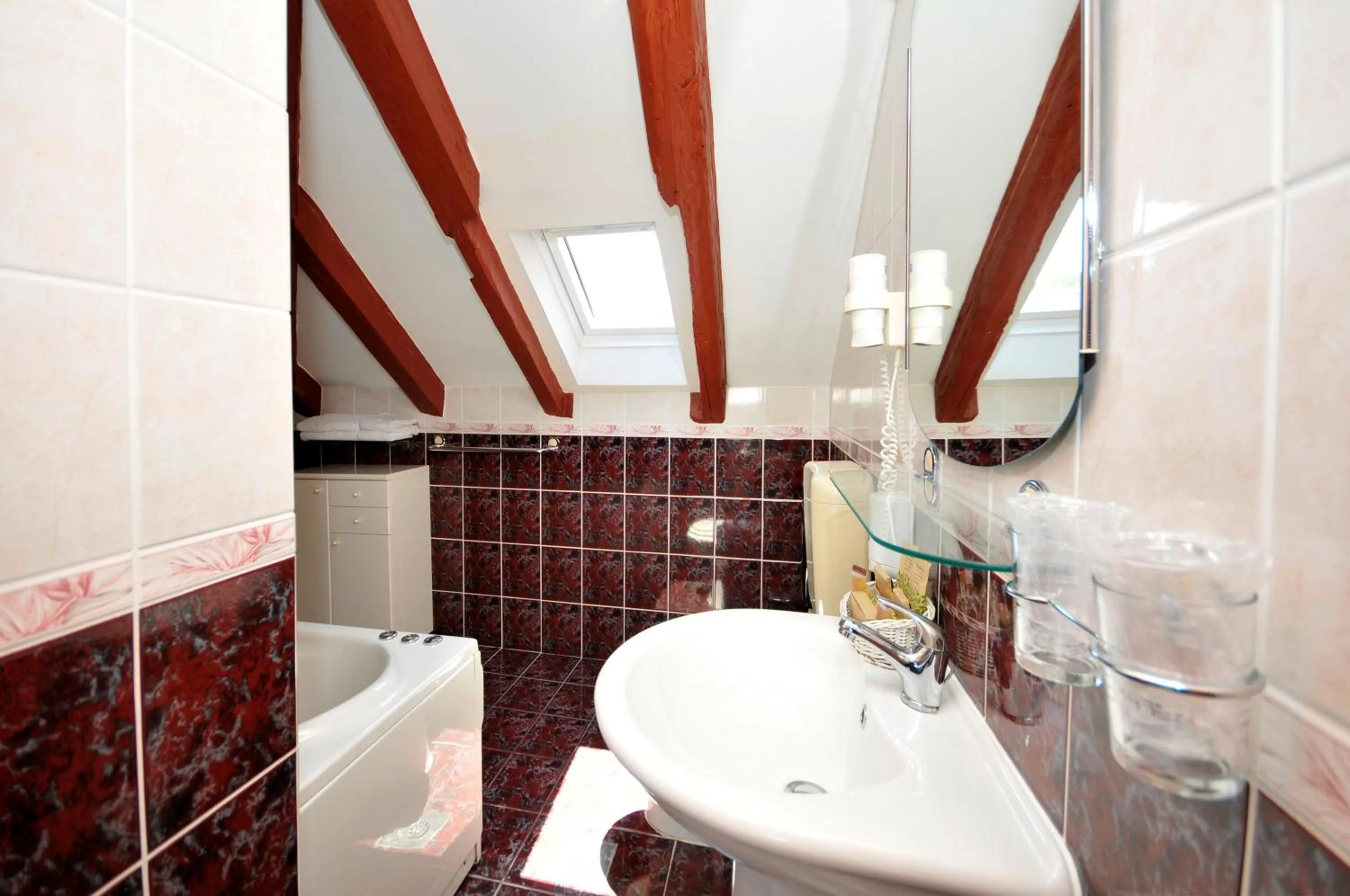 Bathroom in Heritage Hotel Vila Sikaa