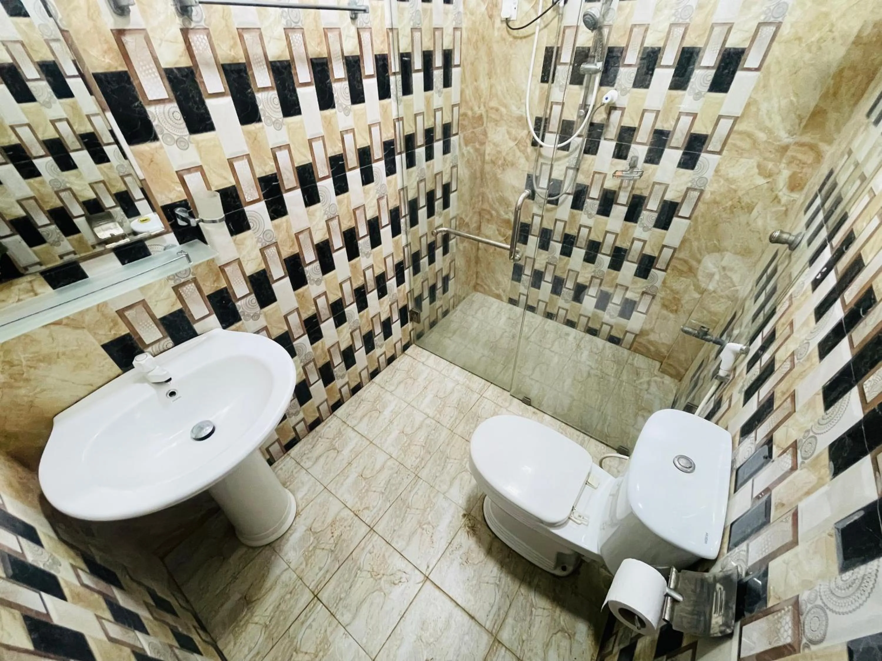 Nilaveli Hybrid Holiday Hotel